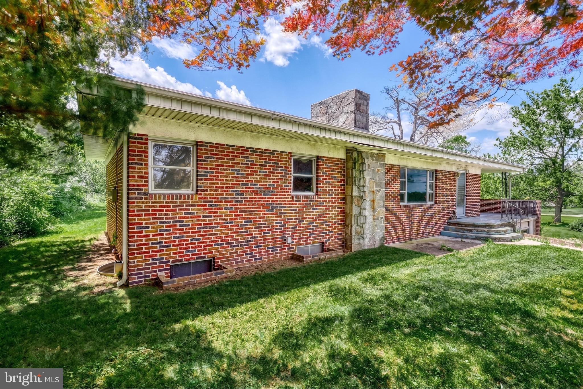9 PINE GROVE ROAD