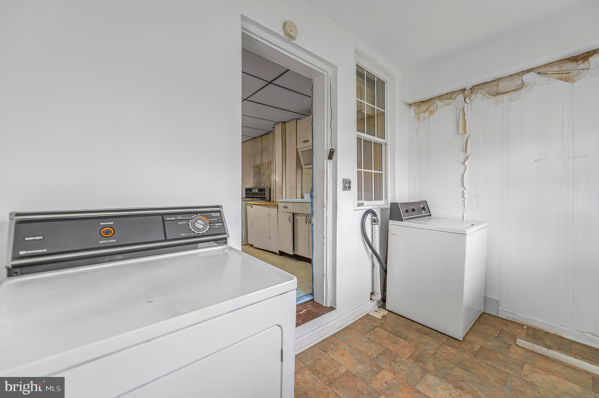 AMBLER HOUSE - Residential