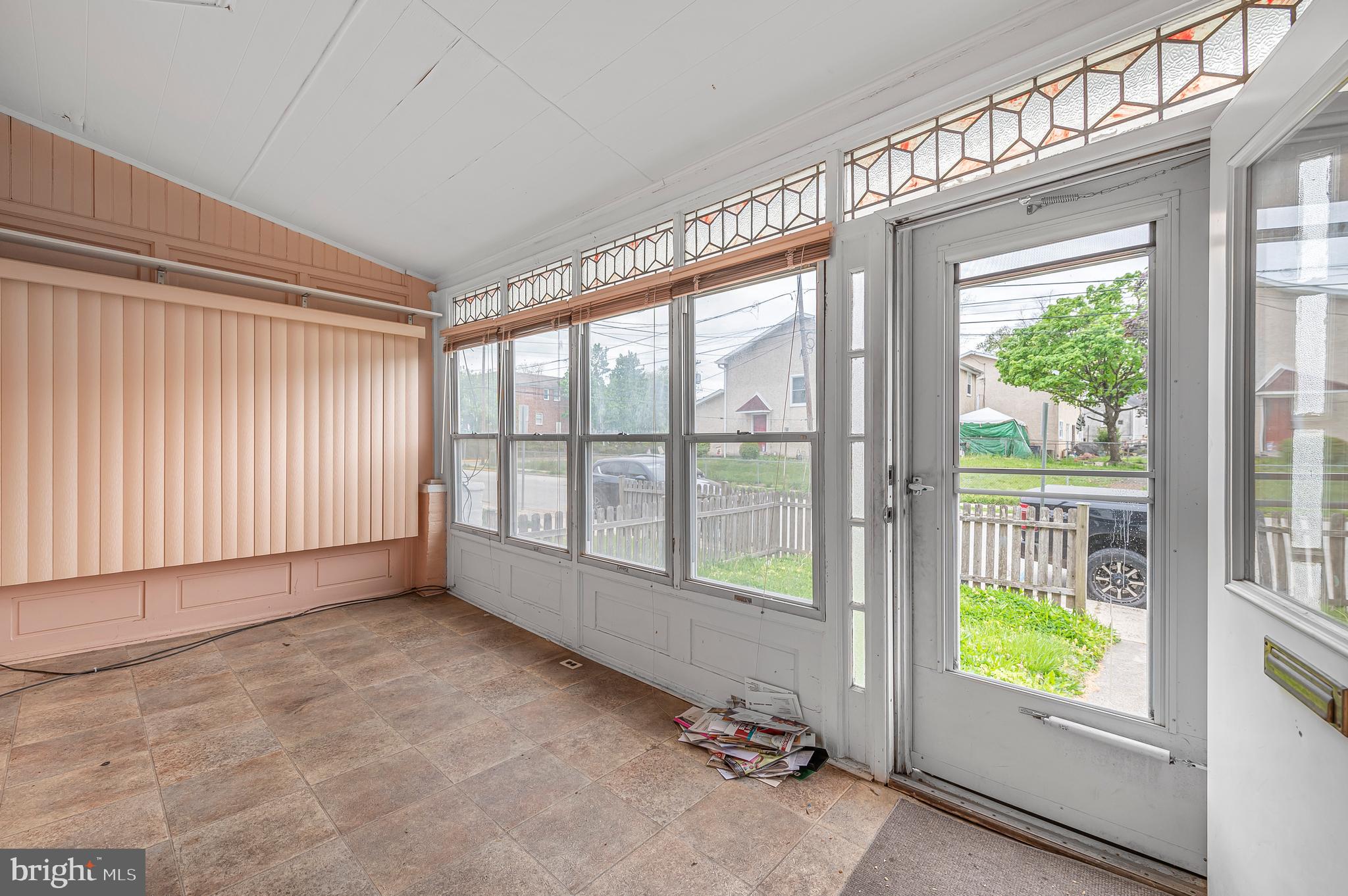 AMBLER HOUSE - Residential