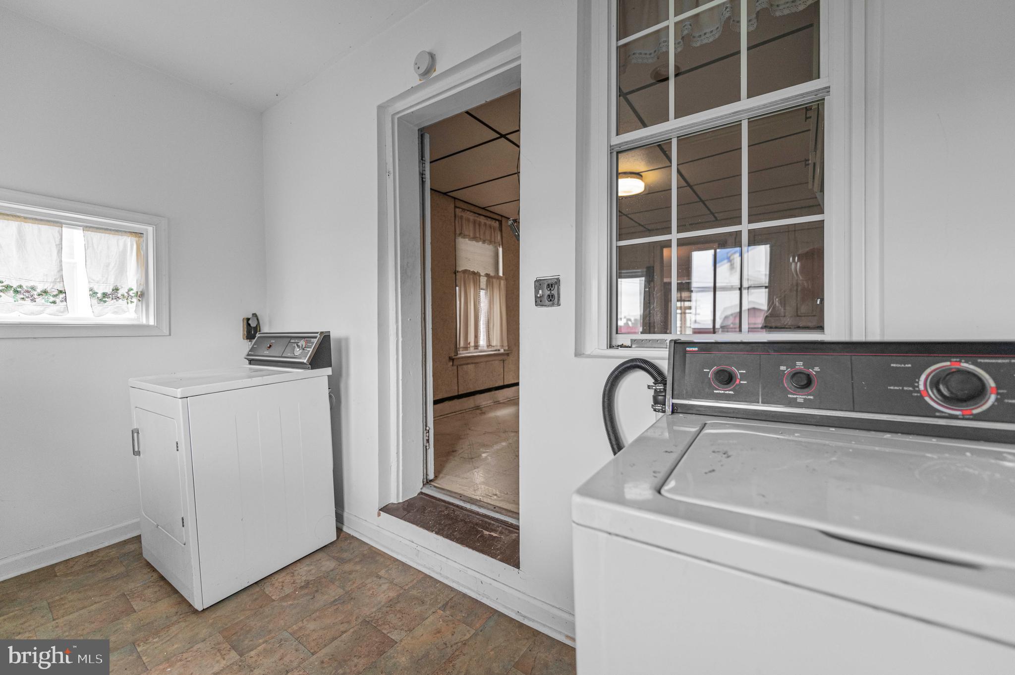 AMBLER HOUSE - Residential