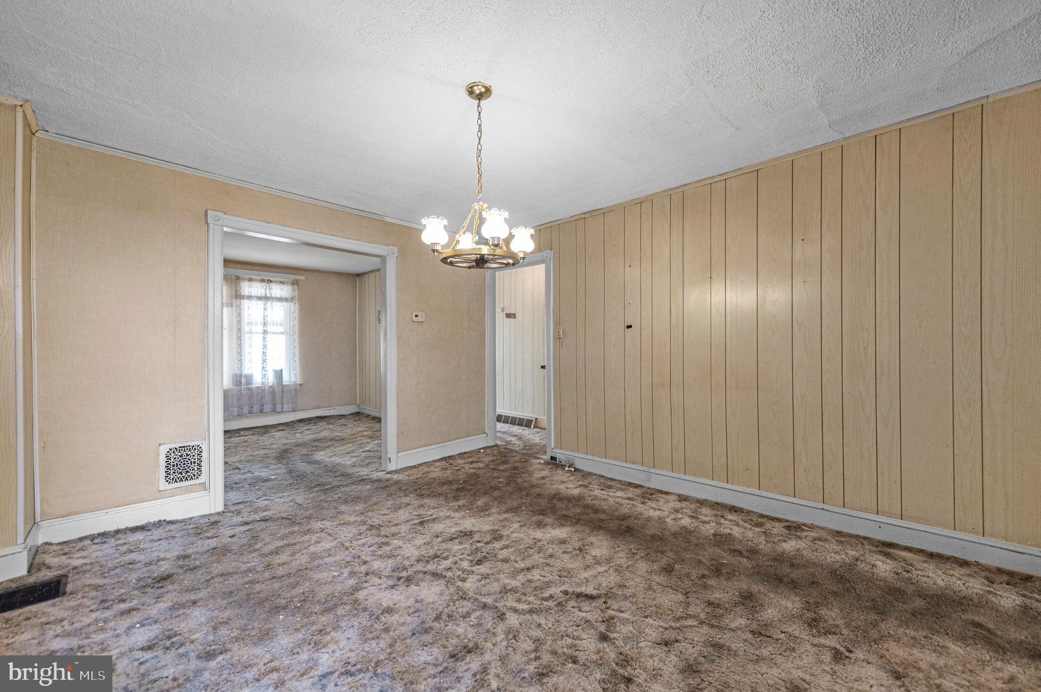 AMBLER HOUSE - Residential