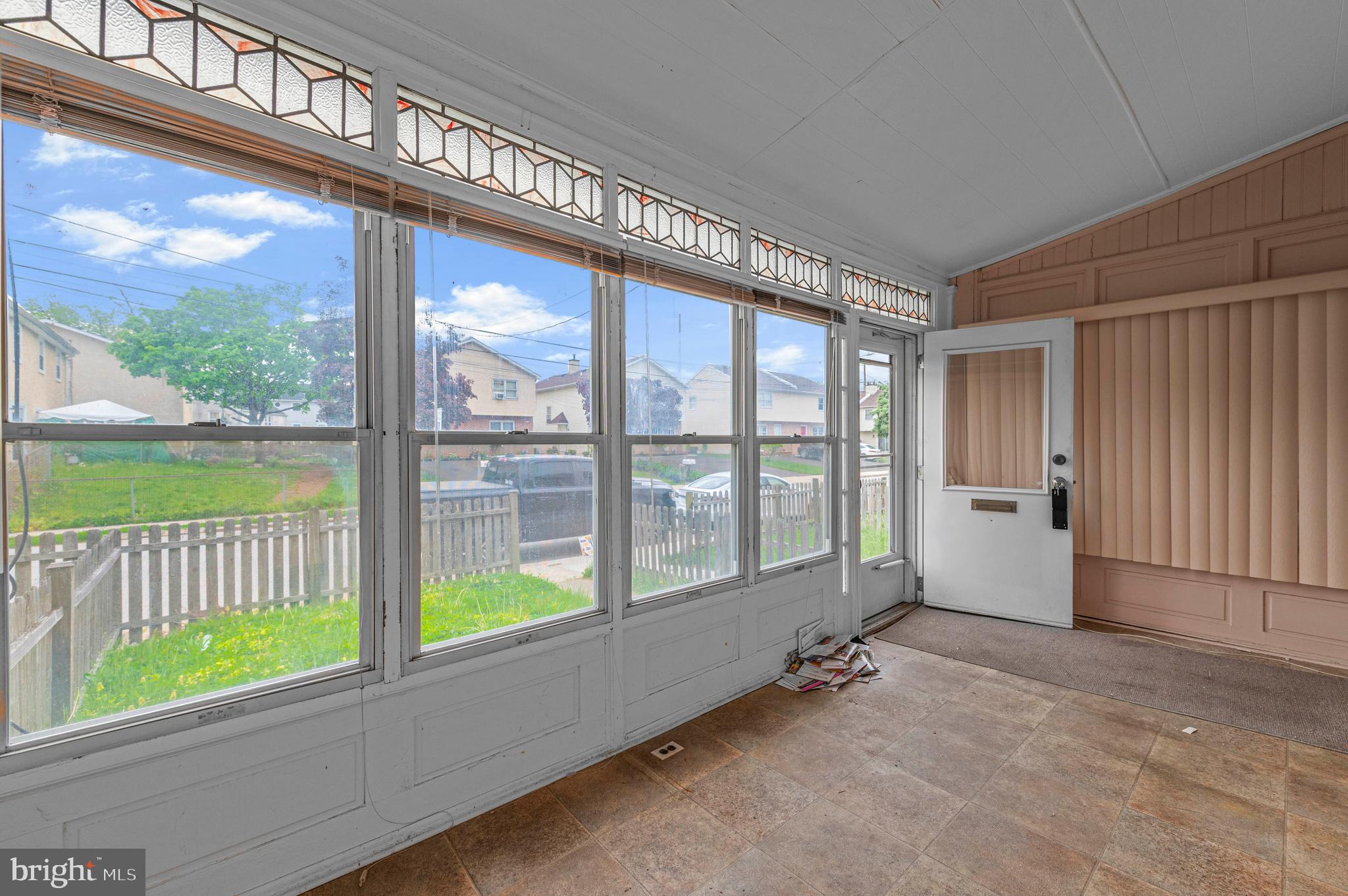 AMBLER HOUSE - Residential