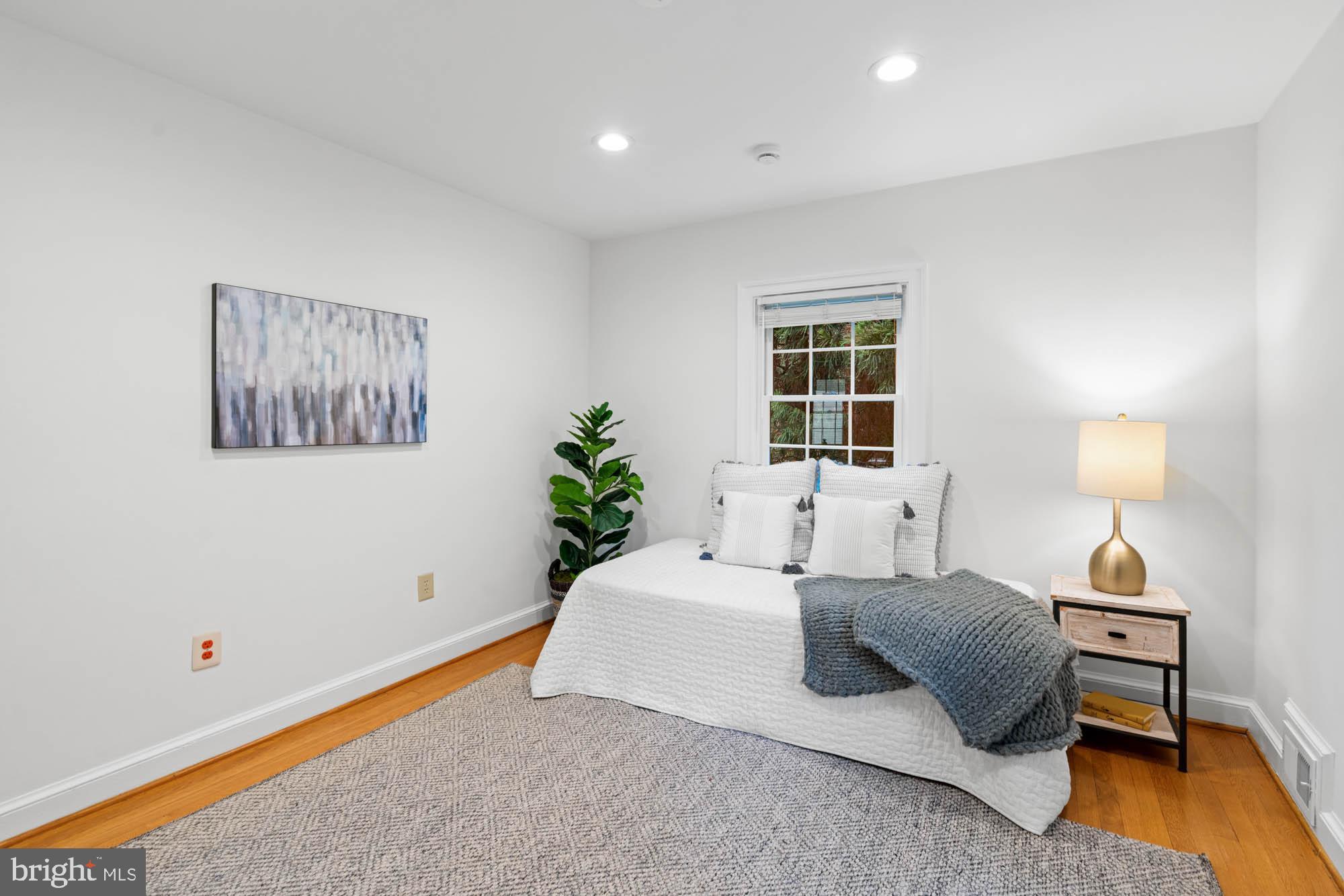 ROCK CREEK FOREST - Residential