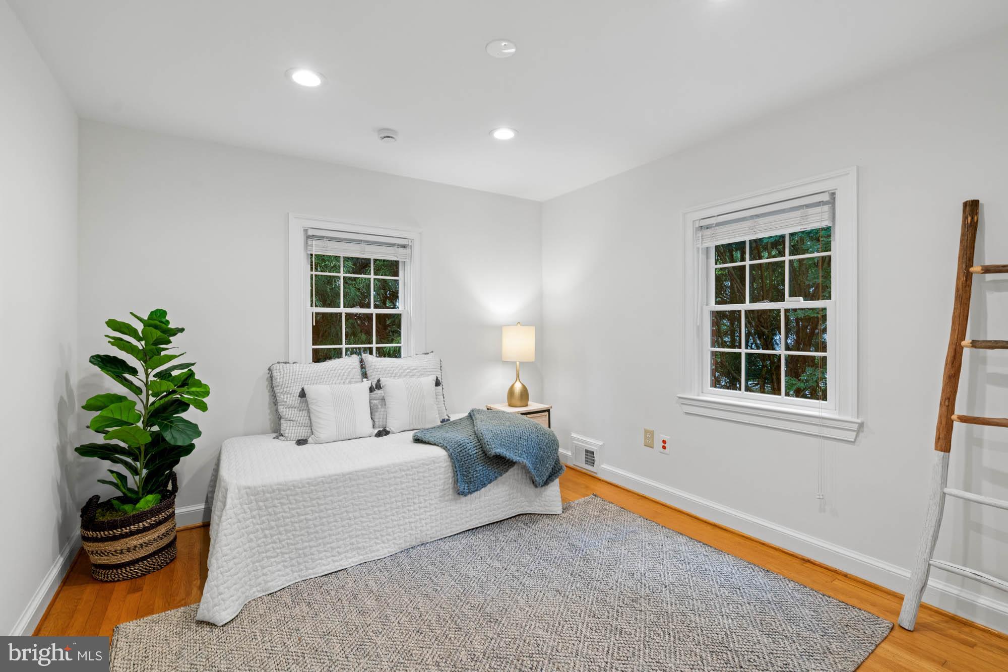 ROCK CREEK FOREST - Residential