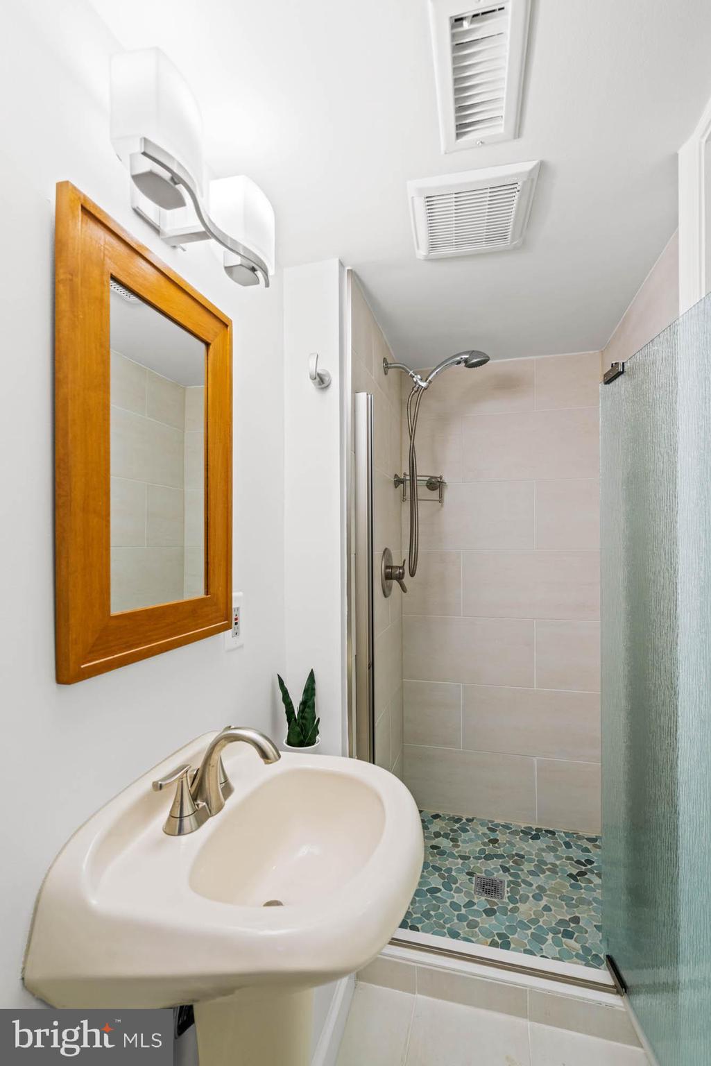 ROCK CREEK FOREST - Residential