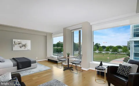 MLS: DCDC2249124