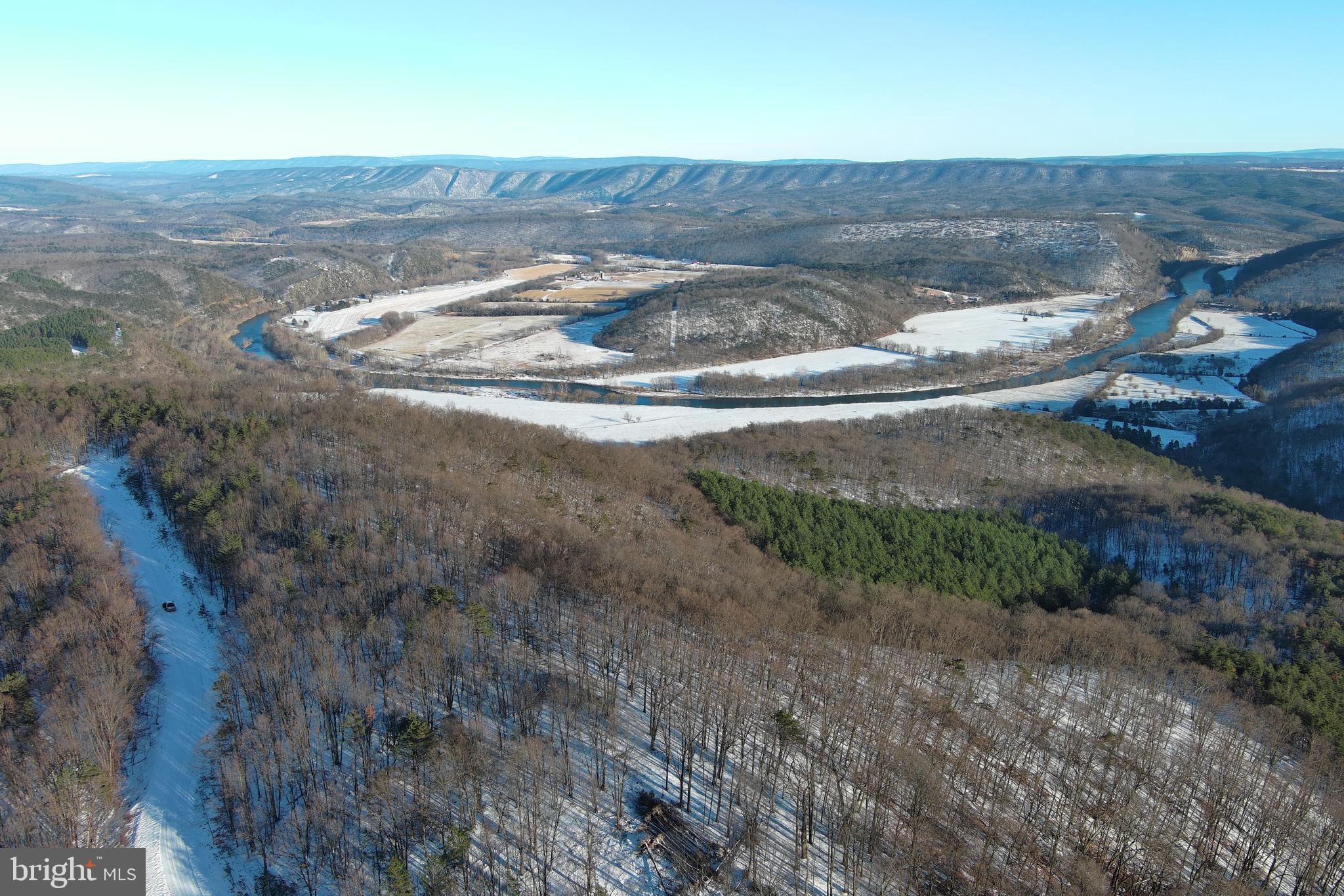 BLUFFS ON THE POTOMAC - Land