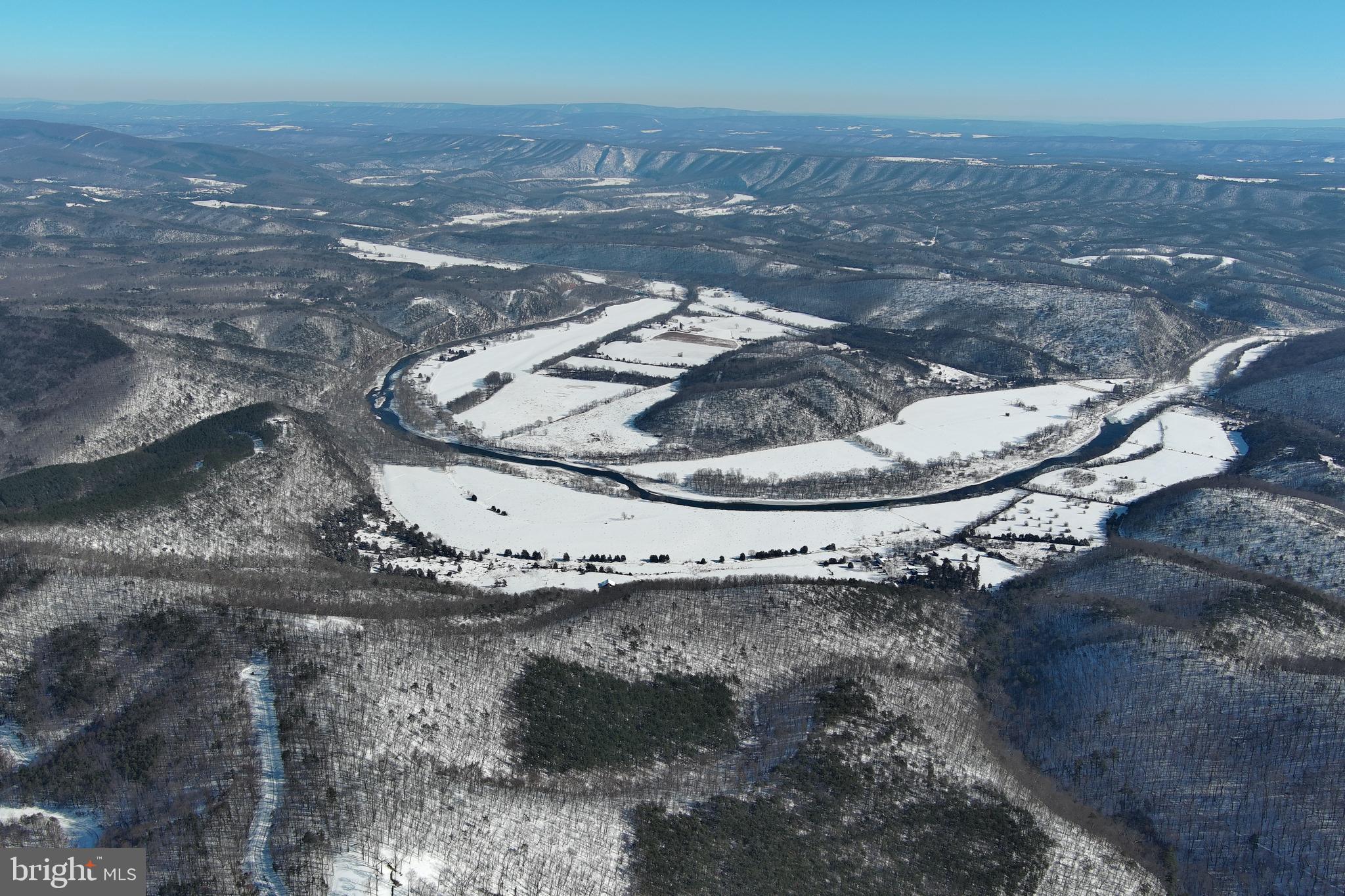 BLUFFS ON THE POTOMAC - Land
