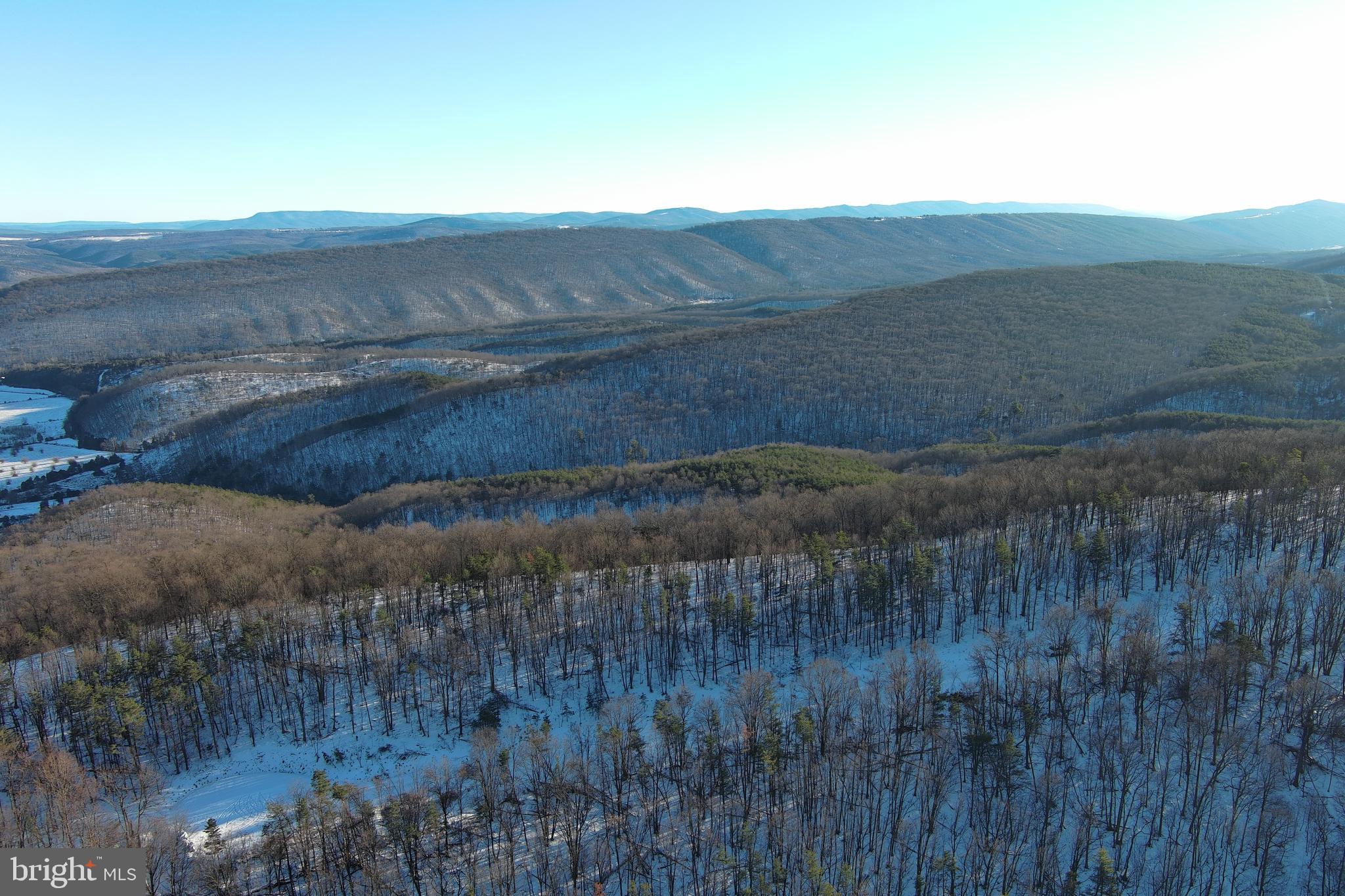 BLUFFS ON THE POTOMAC - Land