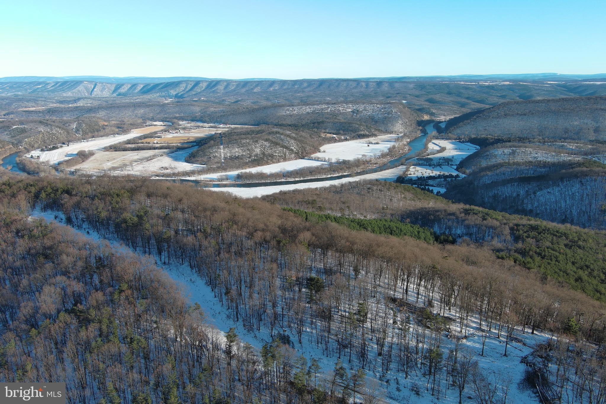 BLUFFS ON THE POTOMAC - Land