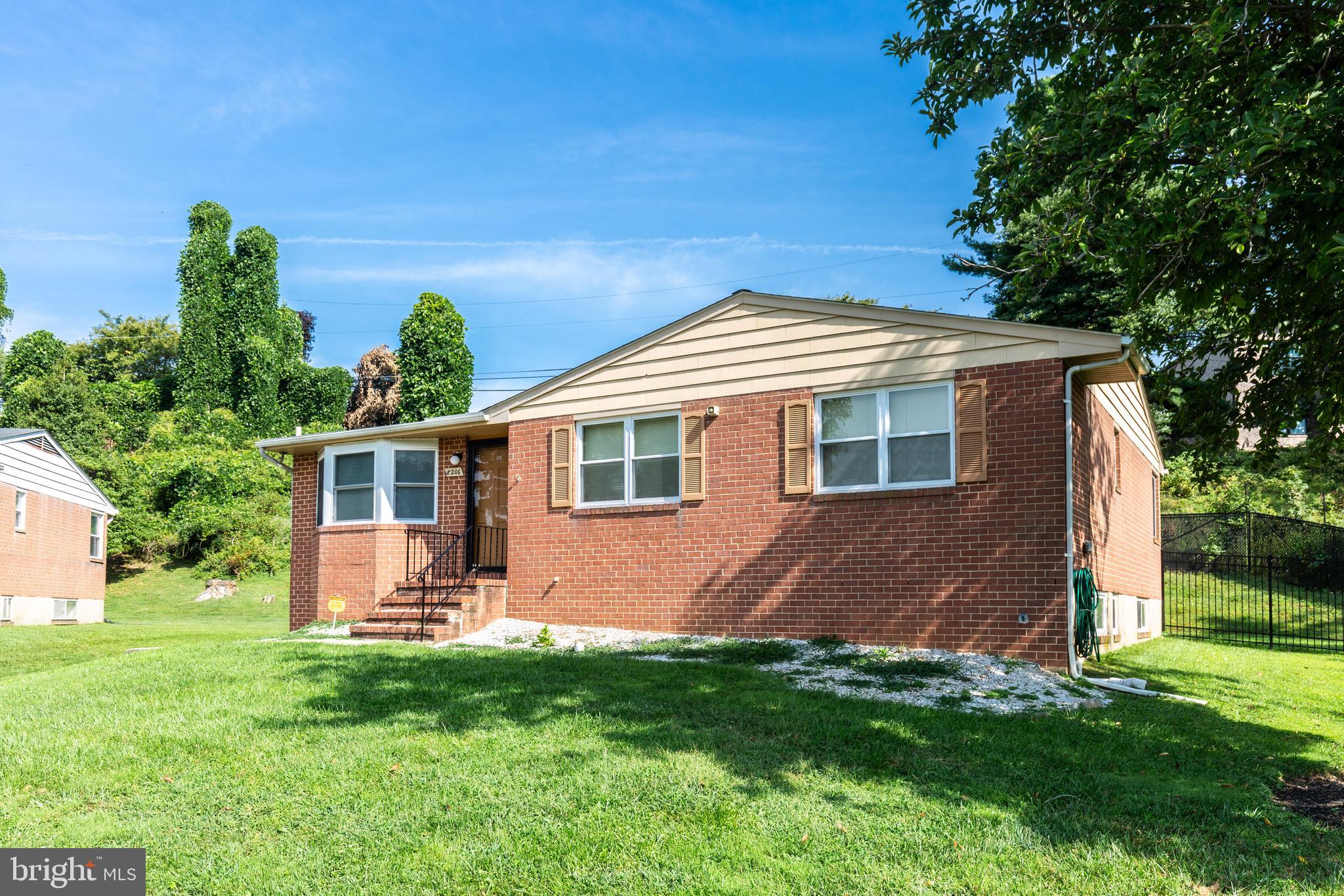 OLD COURT ESTATES - Residential