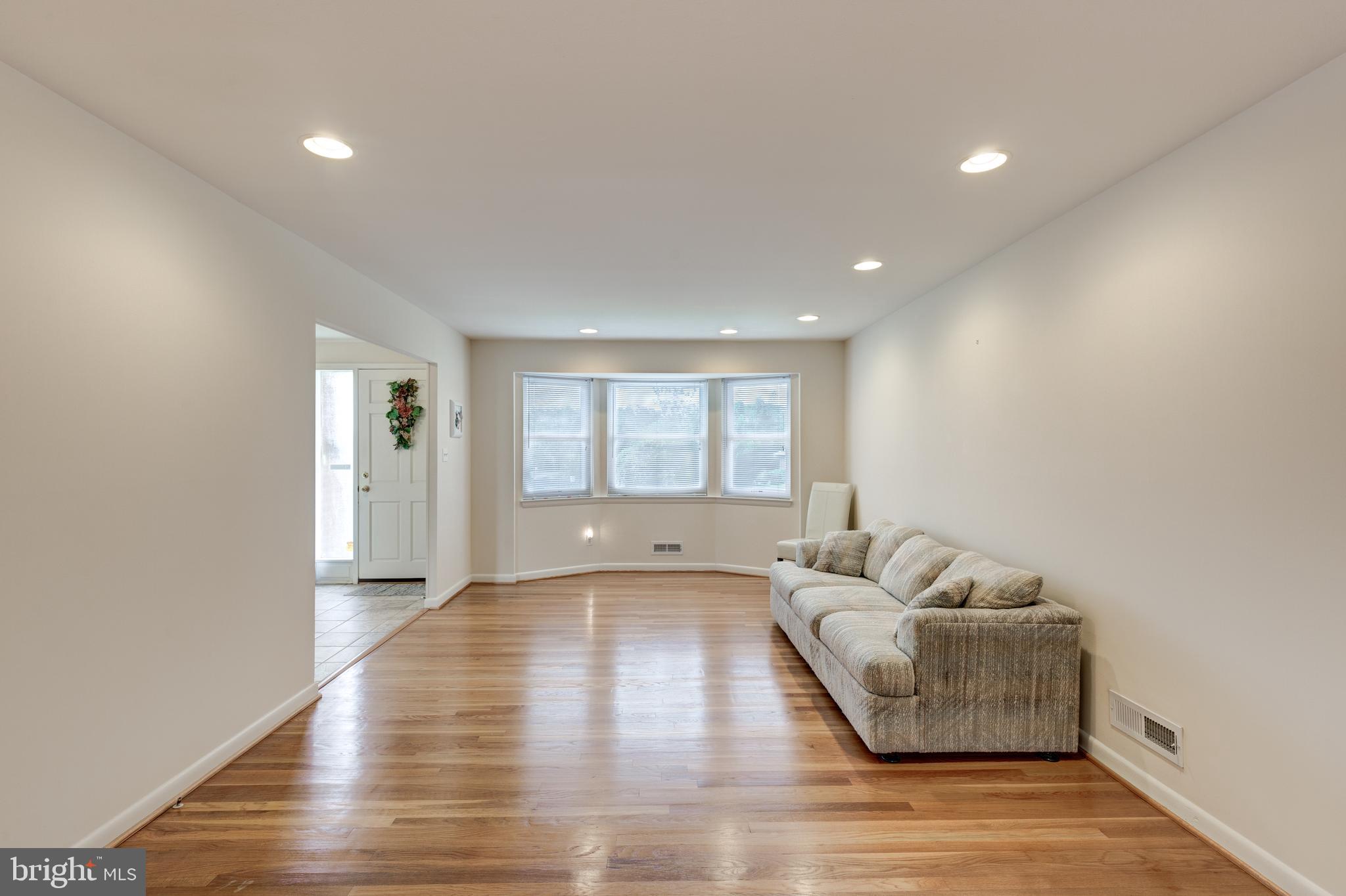 OLD COURT ESTATES - Residential