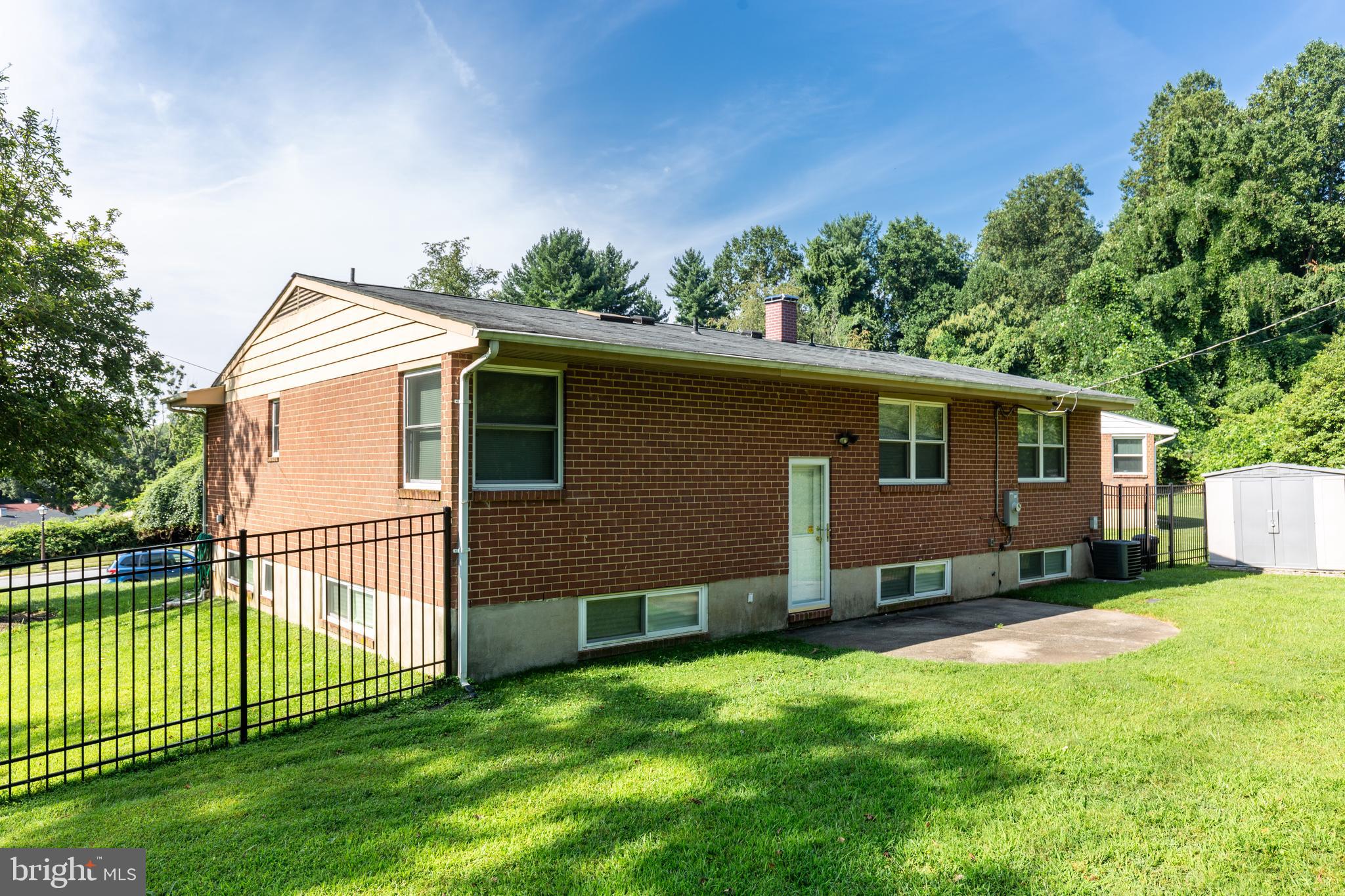 OLD COURT ESTATES - Residential