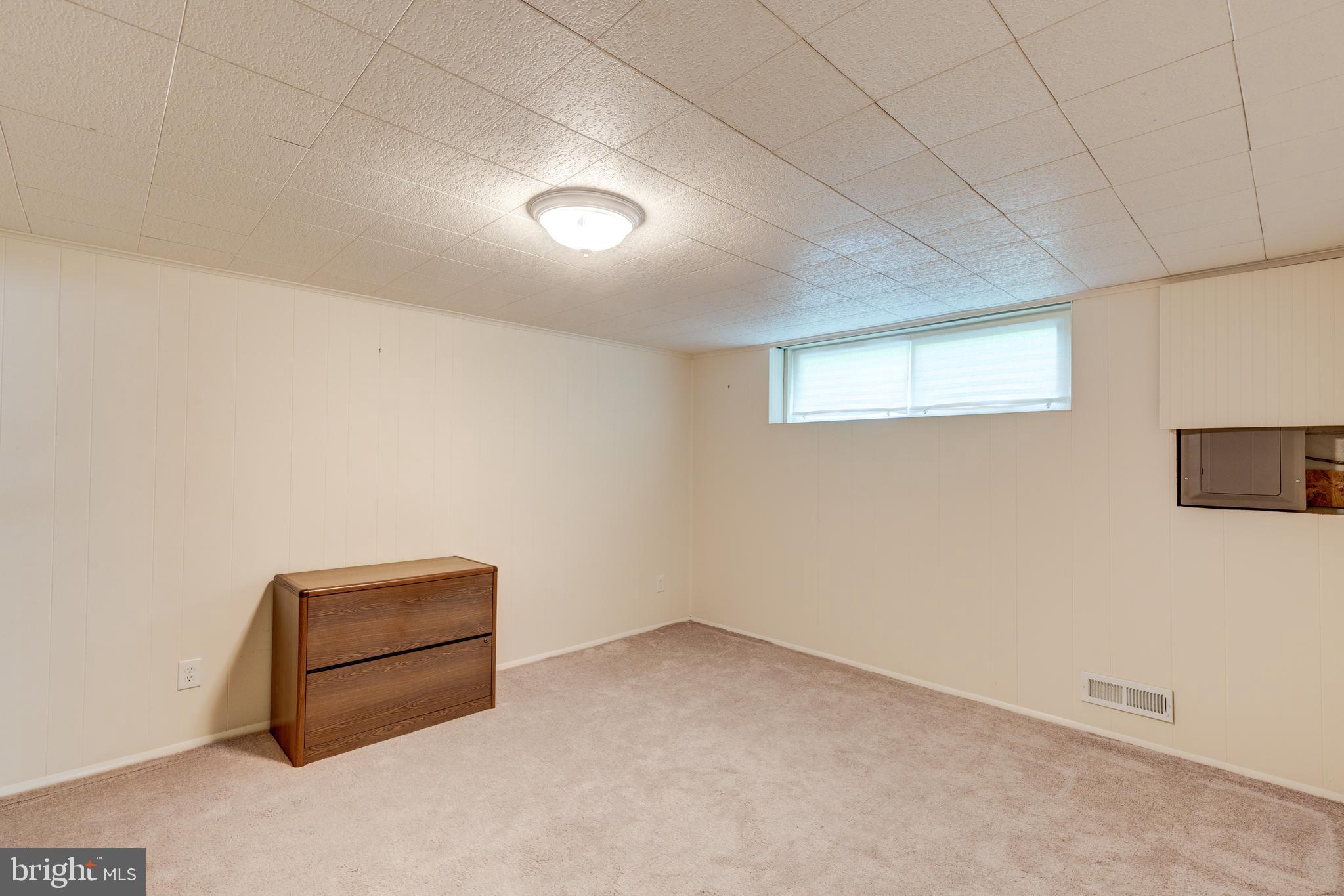 OLD COURT ESTATES - Residential