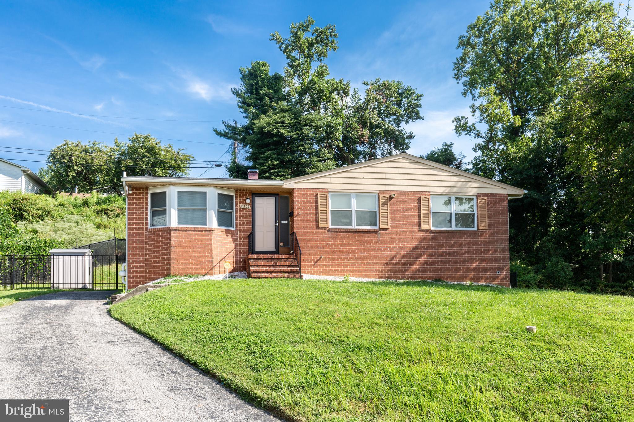 OLD COURT ESTATES - Residential