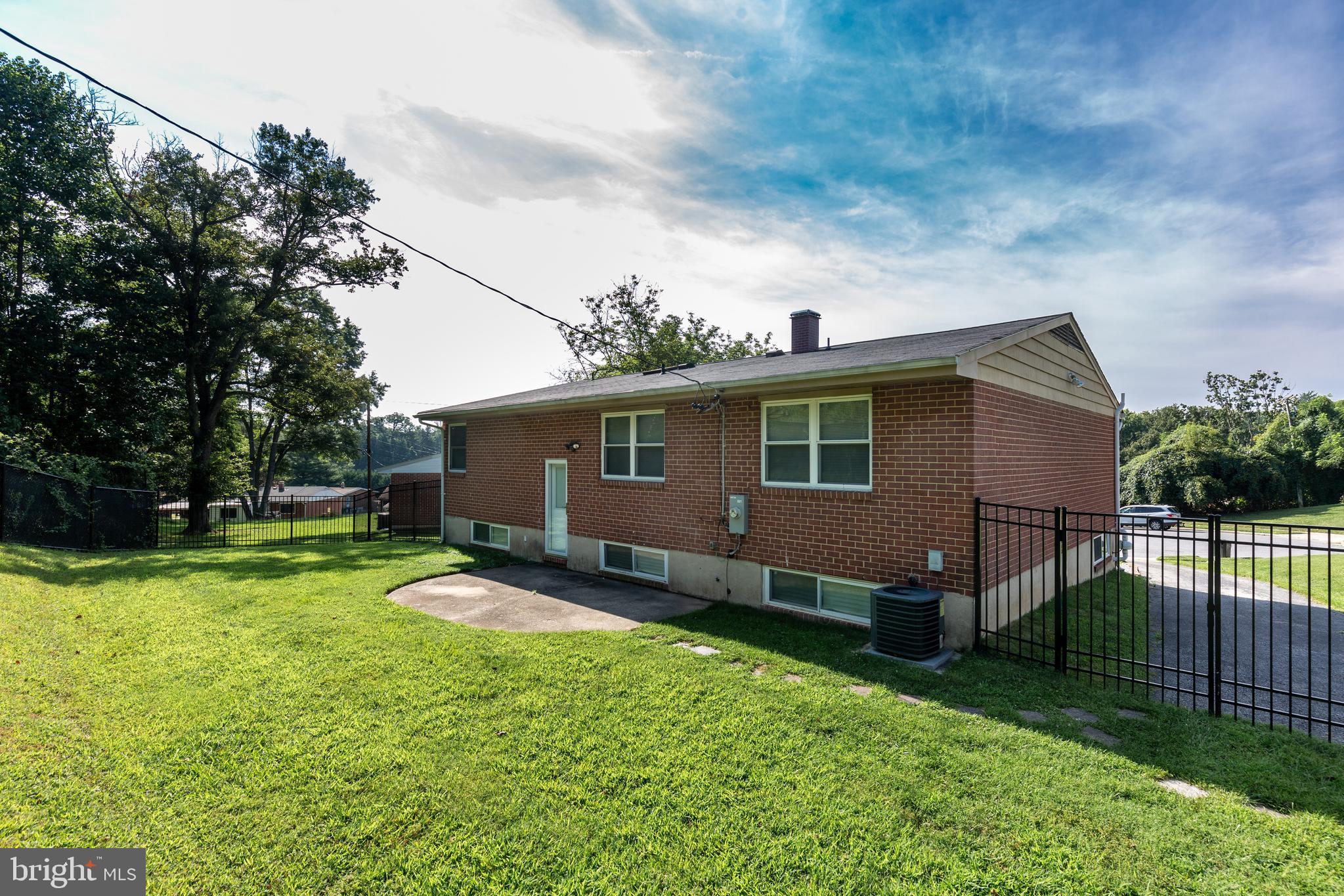 OLD COURT ESTATES - Residential