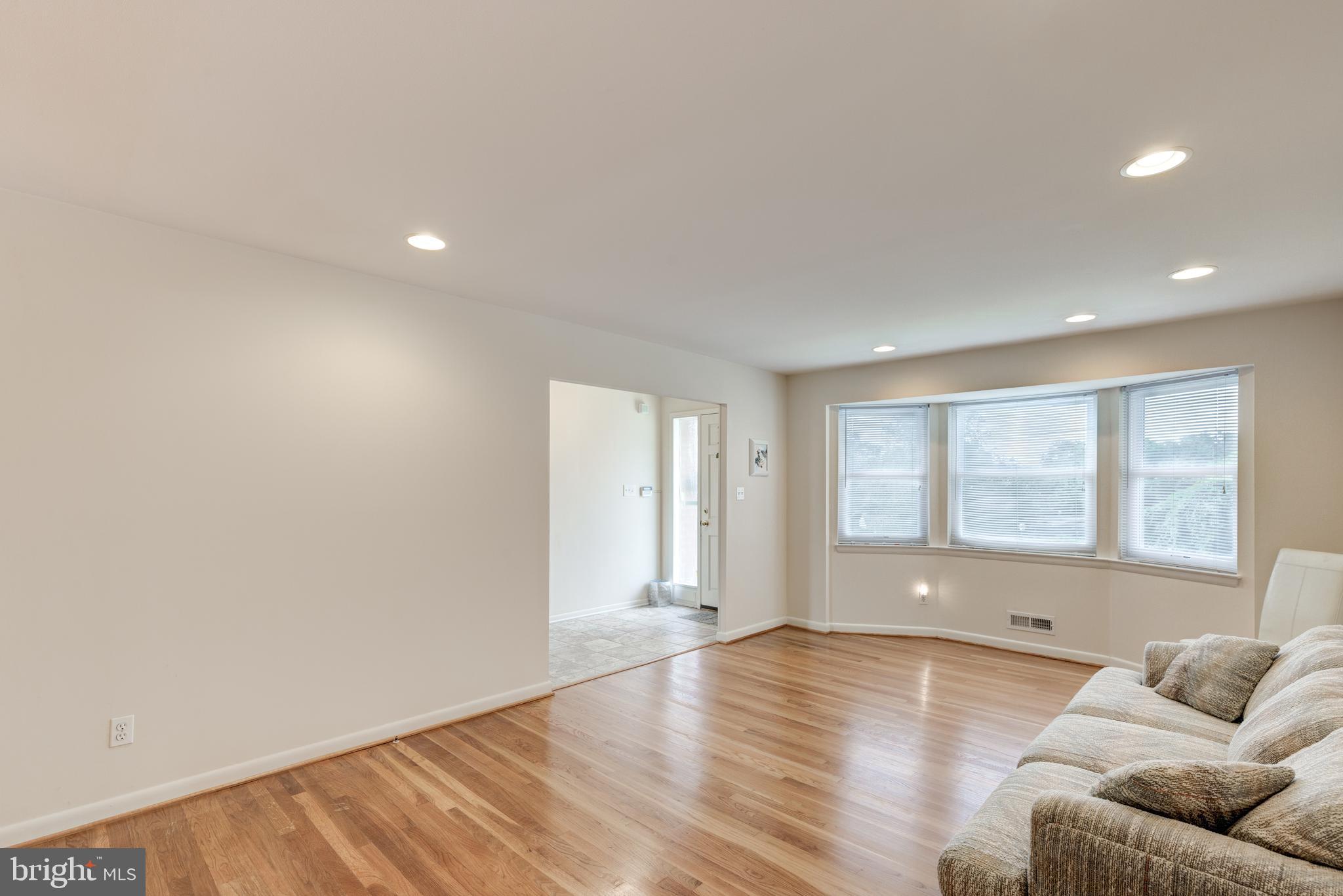 OLD COURT ESTATES - Residential