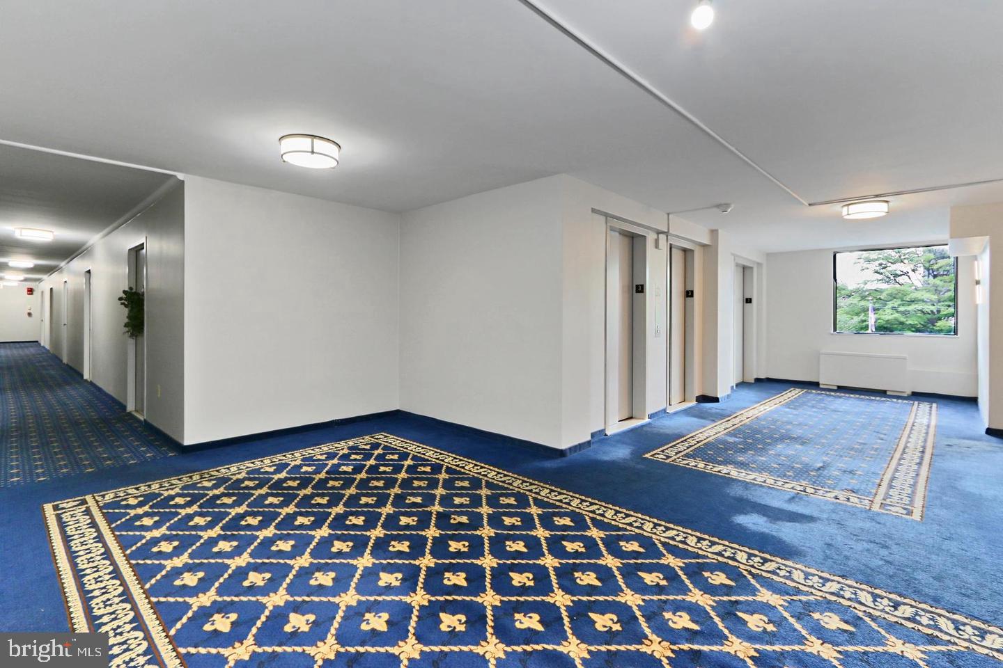 801 N PITT ST 307