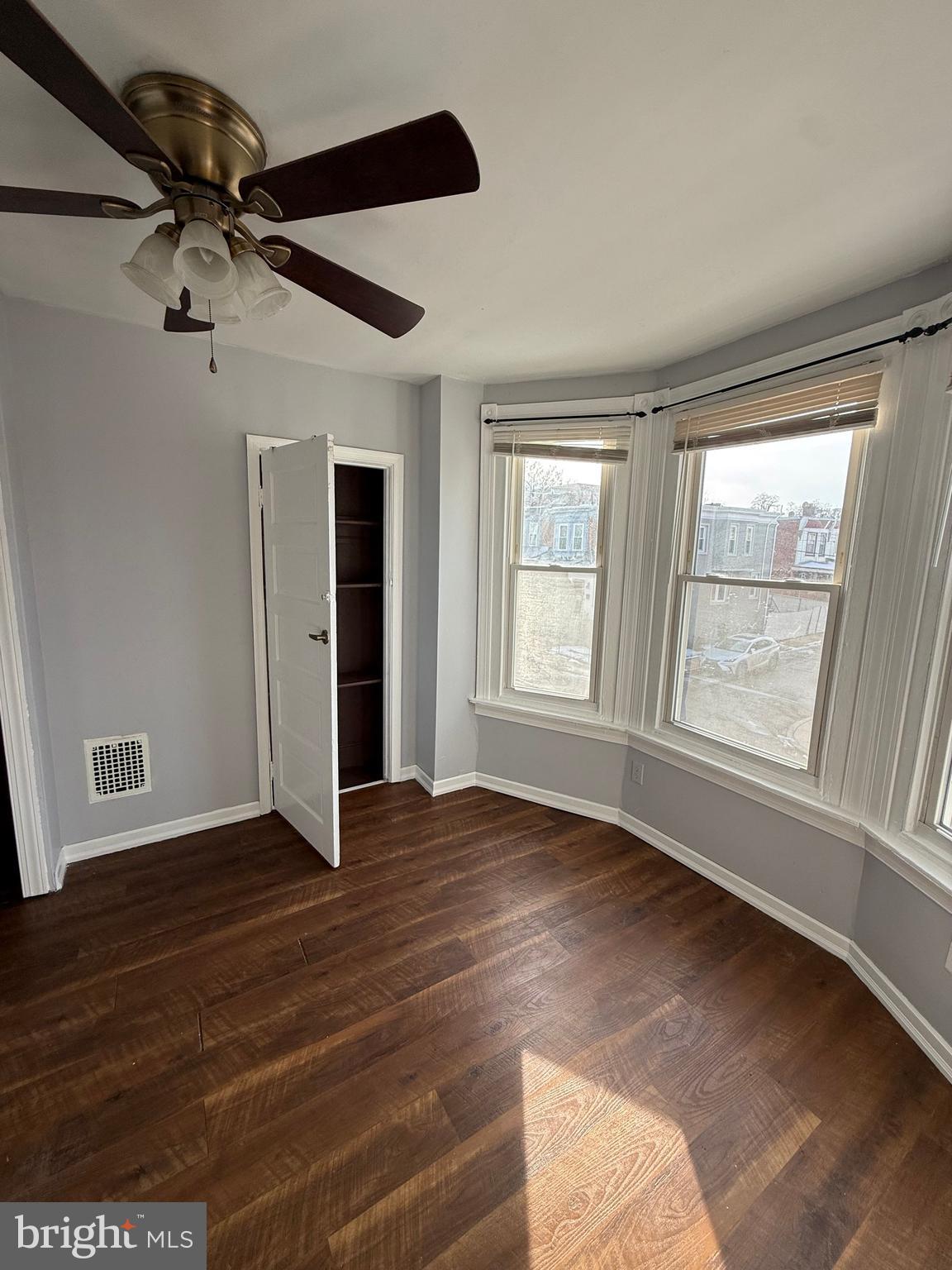 WEST OAK LANE - Residential