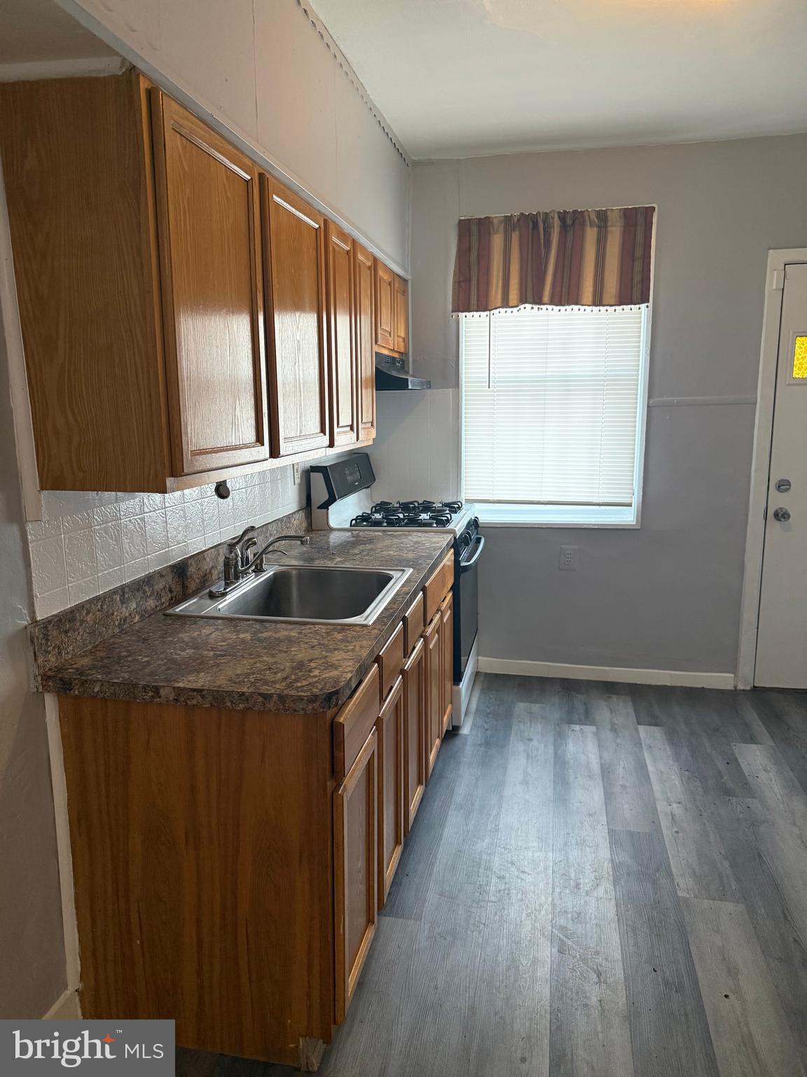 WEST OAK LANE - Residential