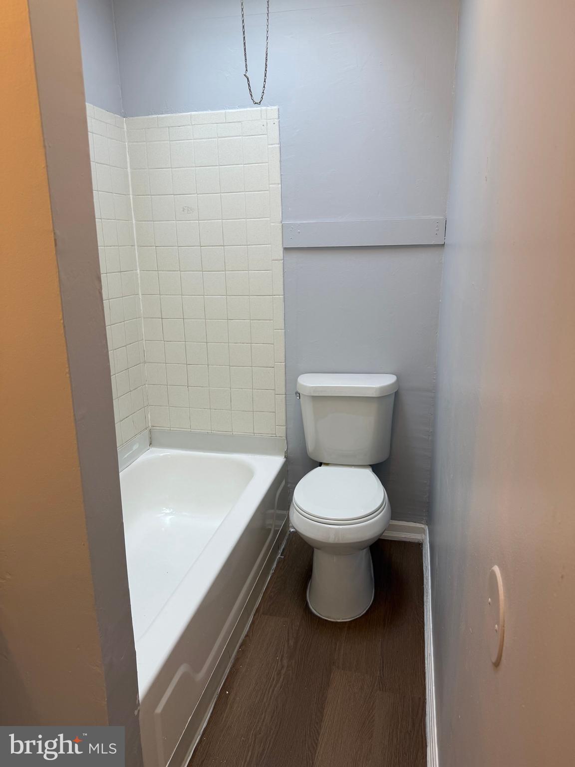 WEST OAK LANE - Residential