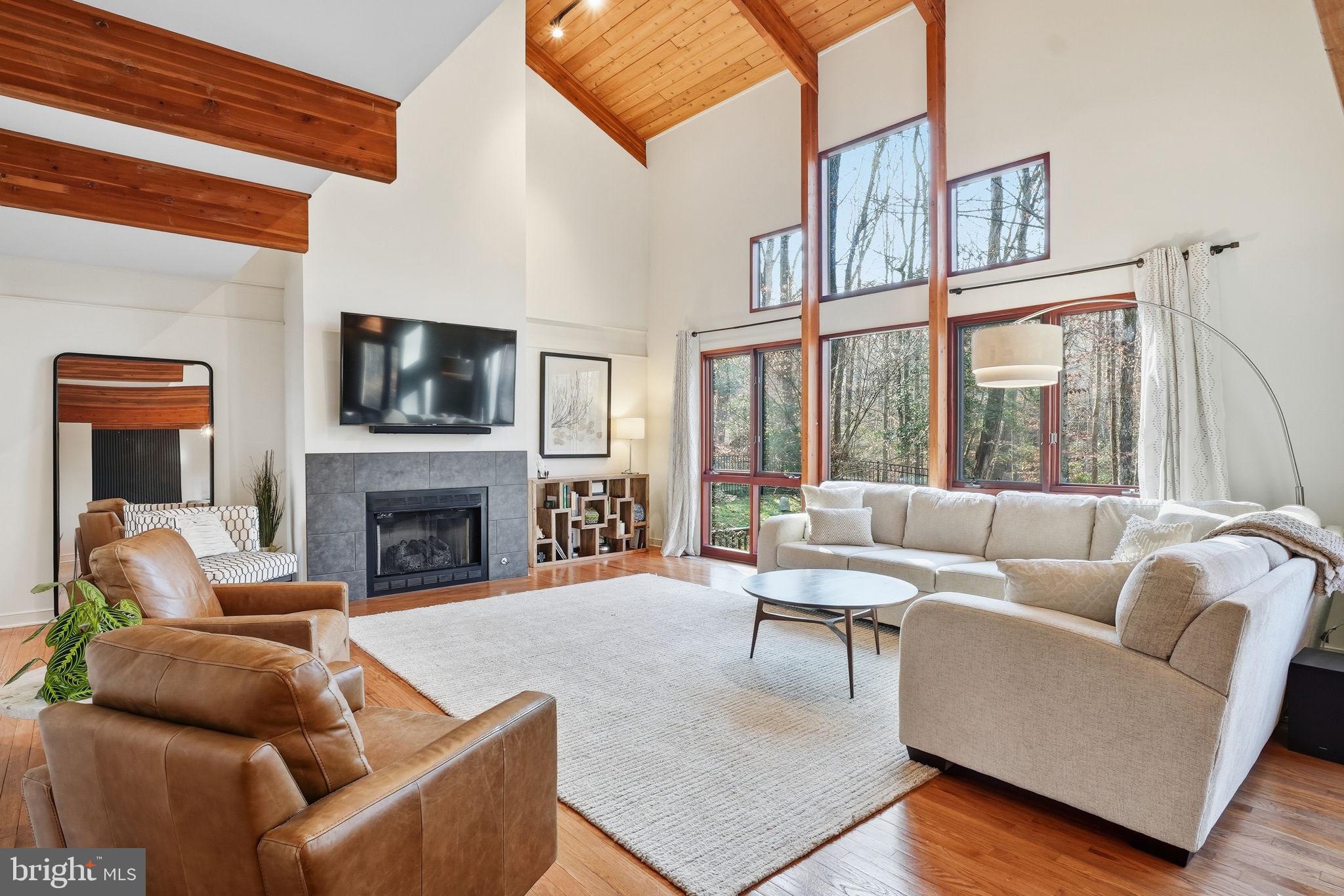 1900 BEECHES GLORY PATH