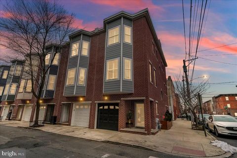 Photo of 1000 S Dorrance Street, PHILADELPHIA, PA 19146 (MLS # PAPH2589374)