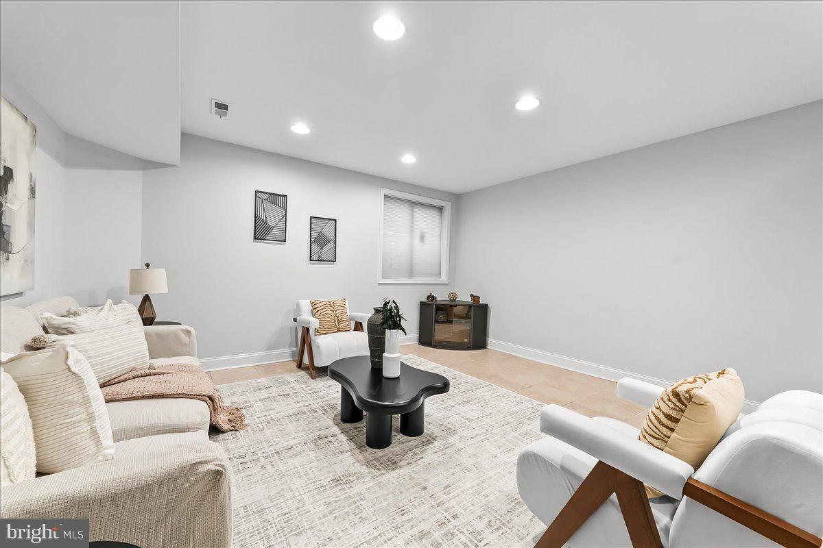 GRADUATE HOSPITAL - Residential