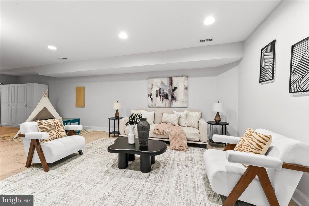 GRADUATE HOSPITAL - Residential