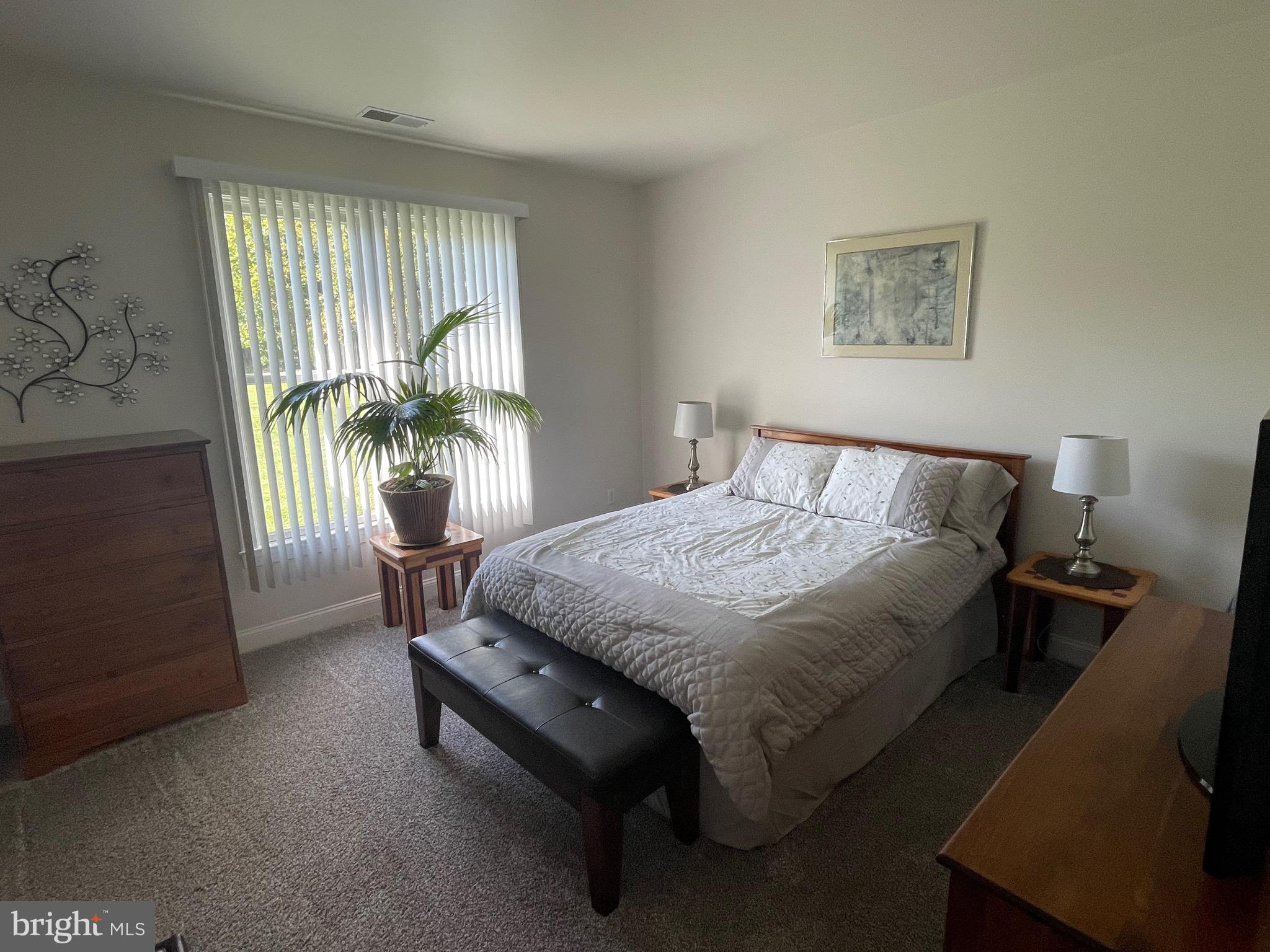 CHURCH HILL - Residential