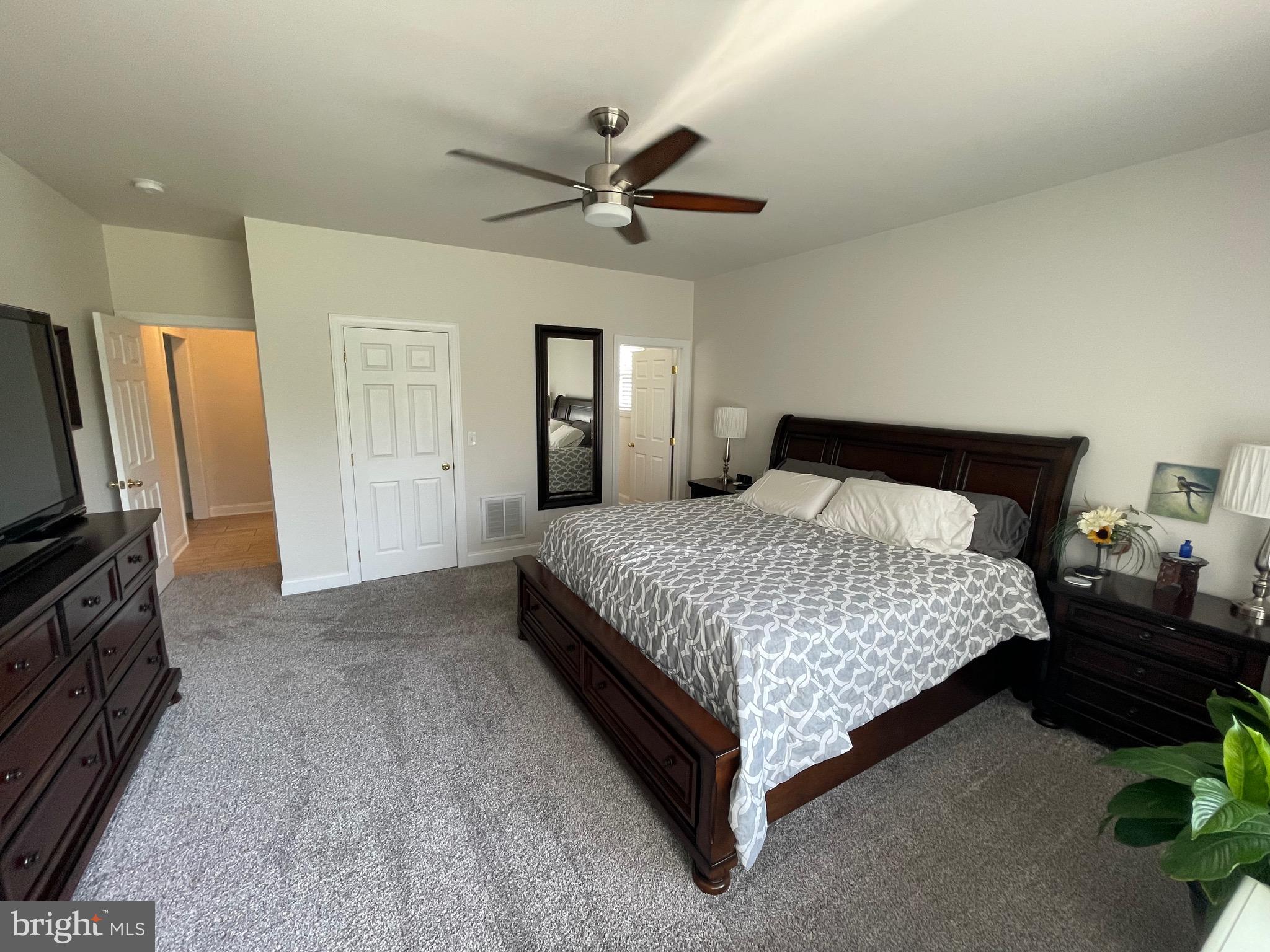 CHURCH HILL - Residential