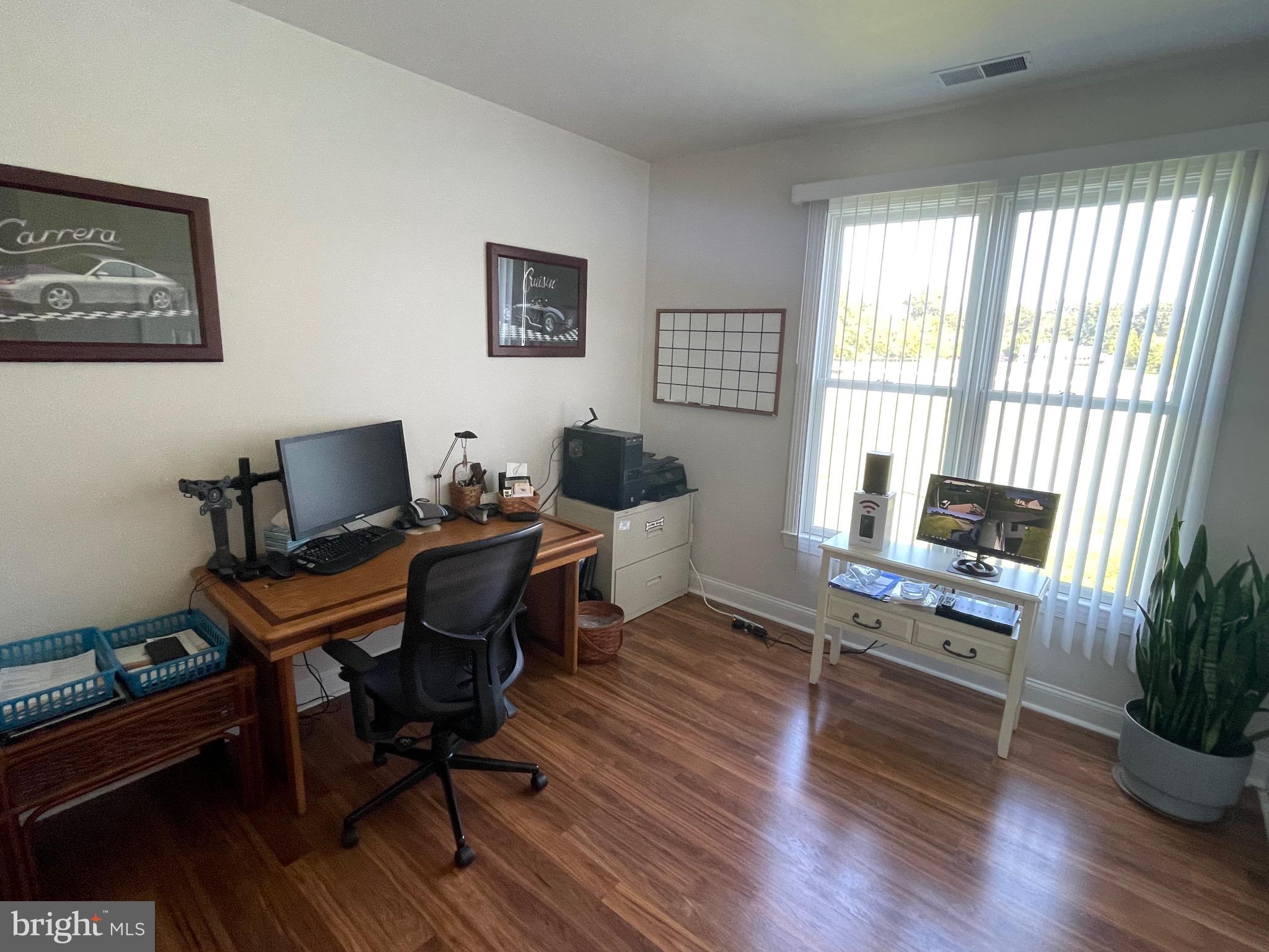 CHURCH HILL - Residential