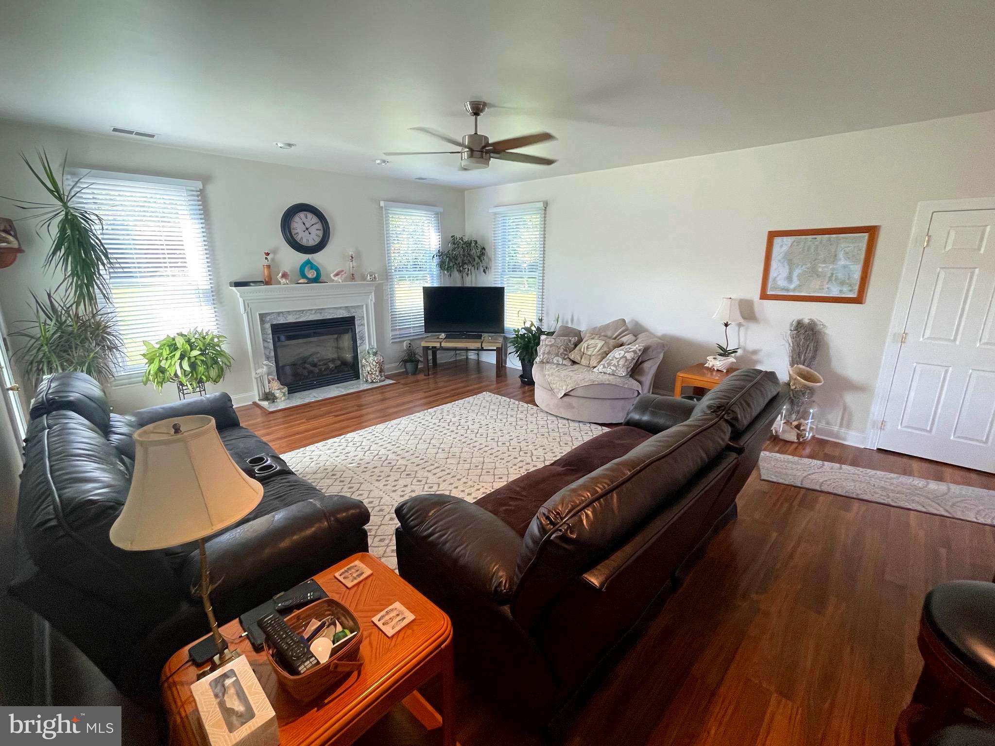 CHURCH HILL - Residential