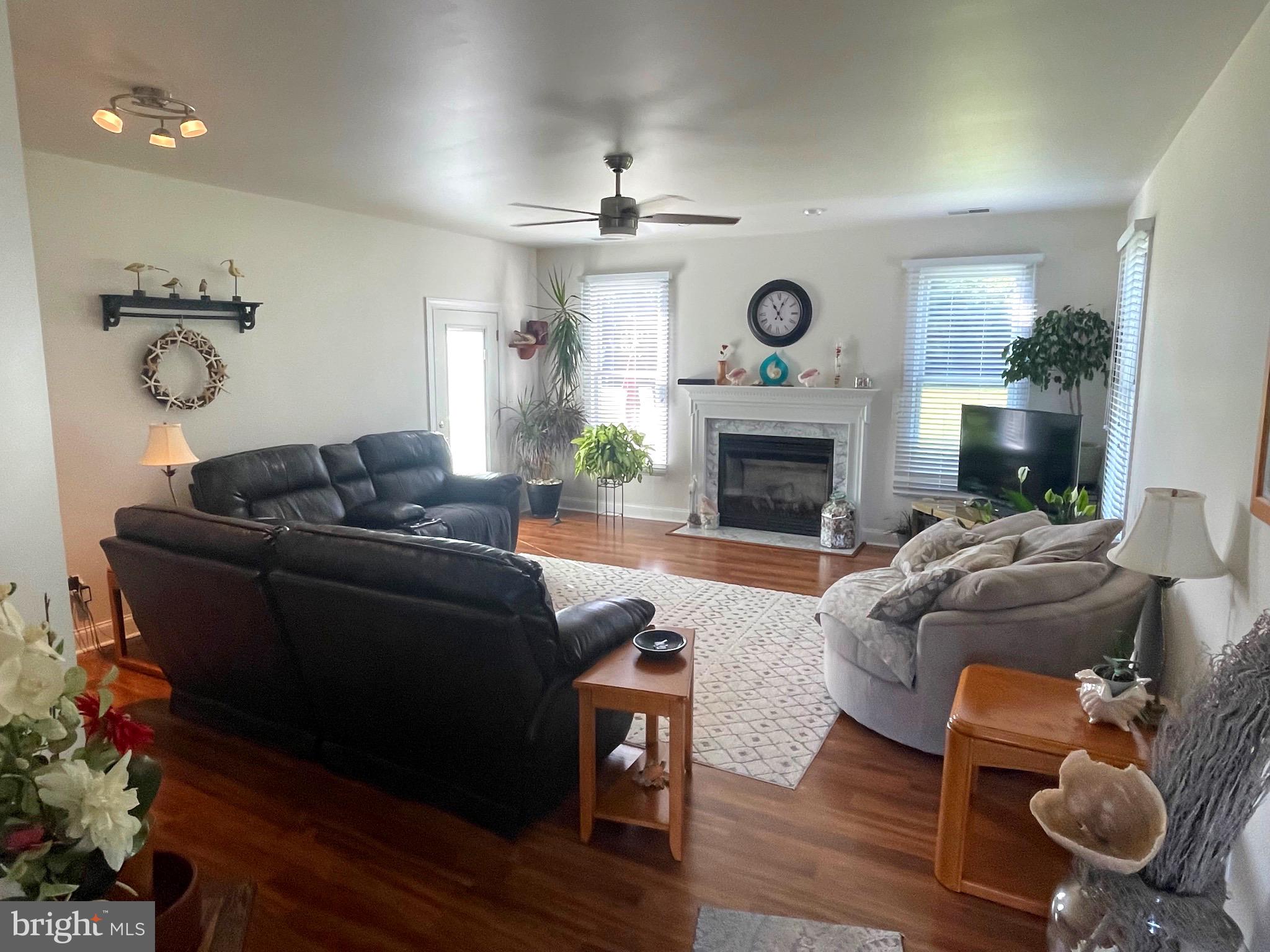 CHURCH HILL - Residential