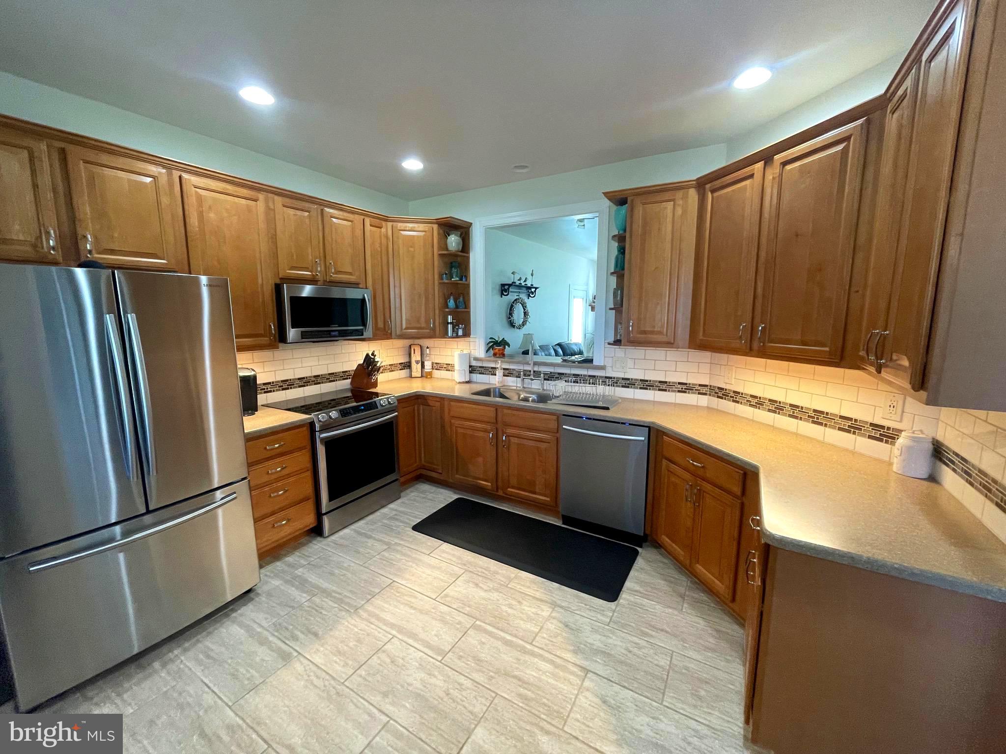 CHURCH HILL - Residential