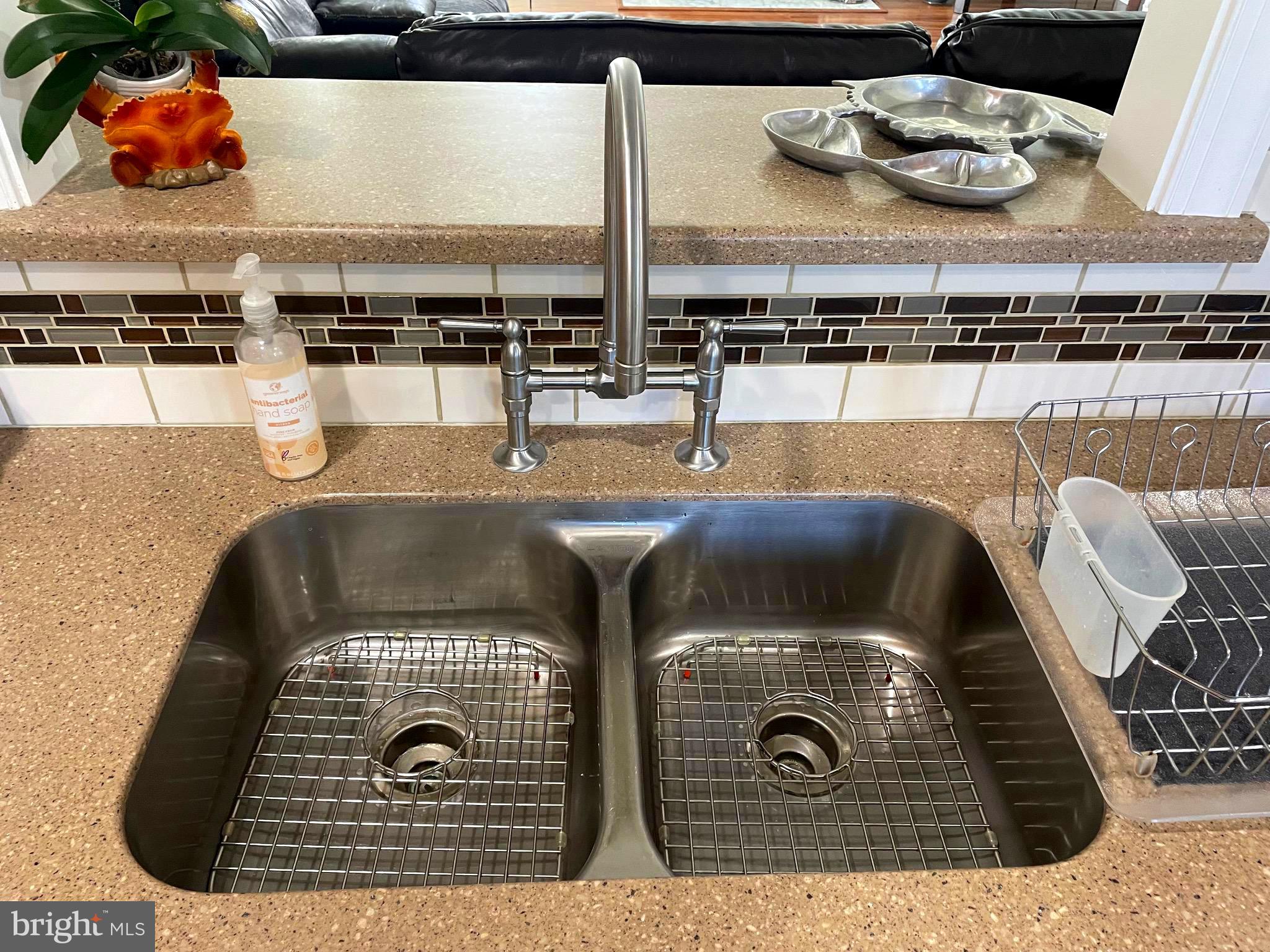 CHURCH HILL - Residential