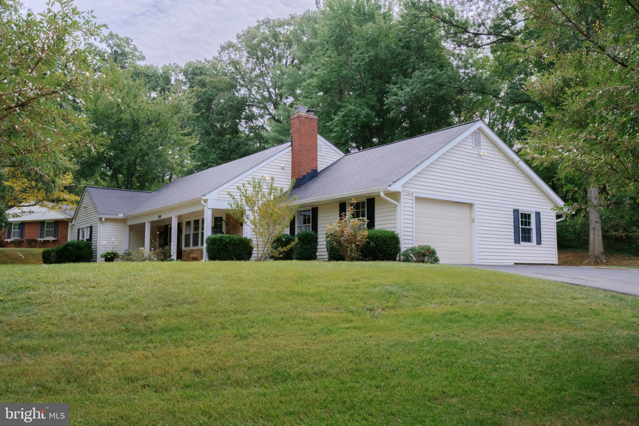 12801 FERNWOOD TURN