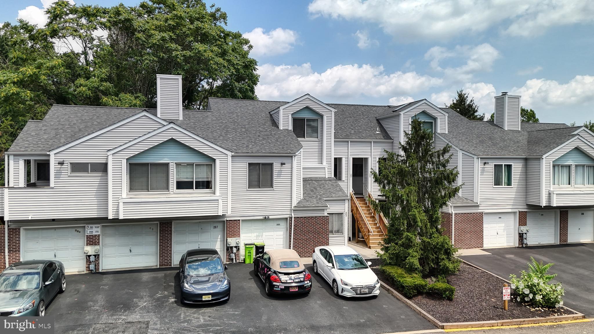 207 CREEKSIDE DRIVE 167