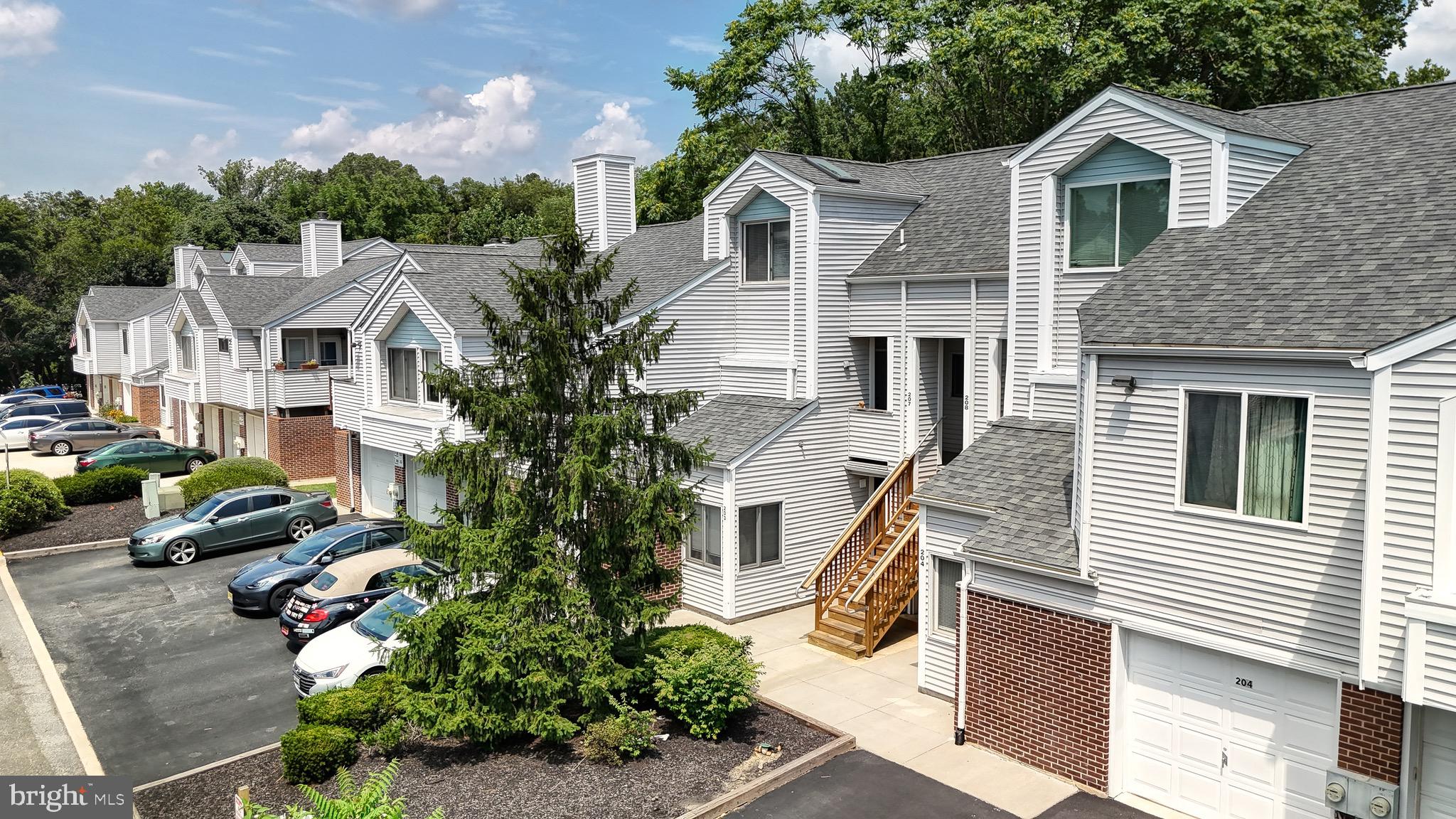 207 CREEKSIDE DRIVE 167