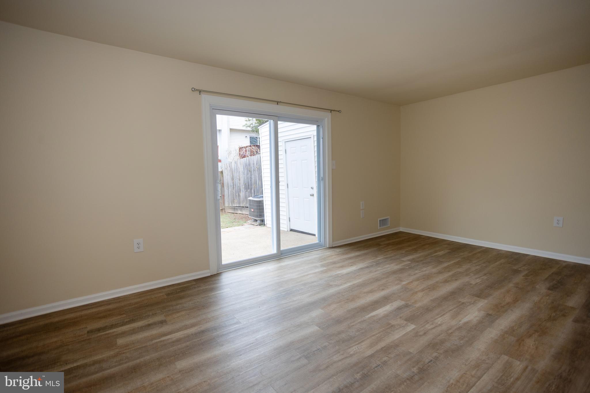 IRONGATE - Residential Lease