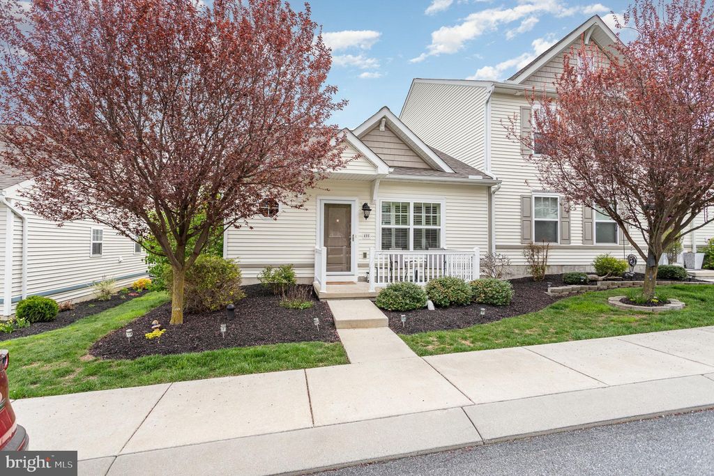 Photo of 405 Pratt Circle, WILLOW STREET, PA 17584 (MLS # PALA2068540)