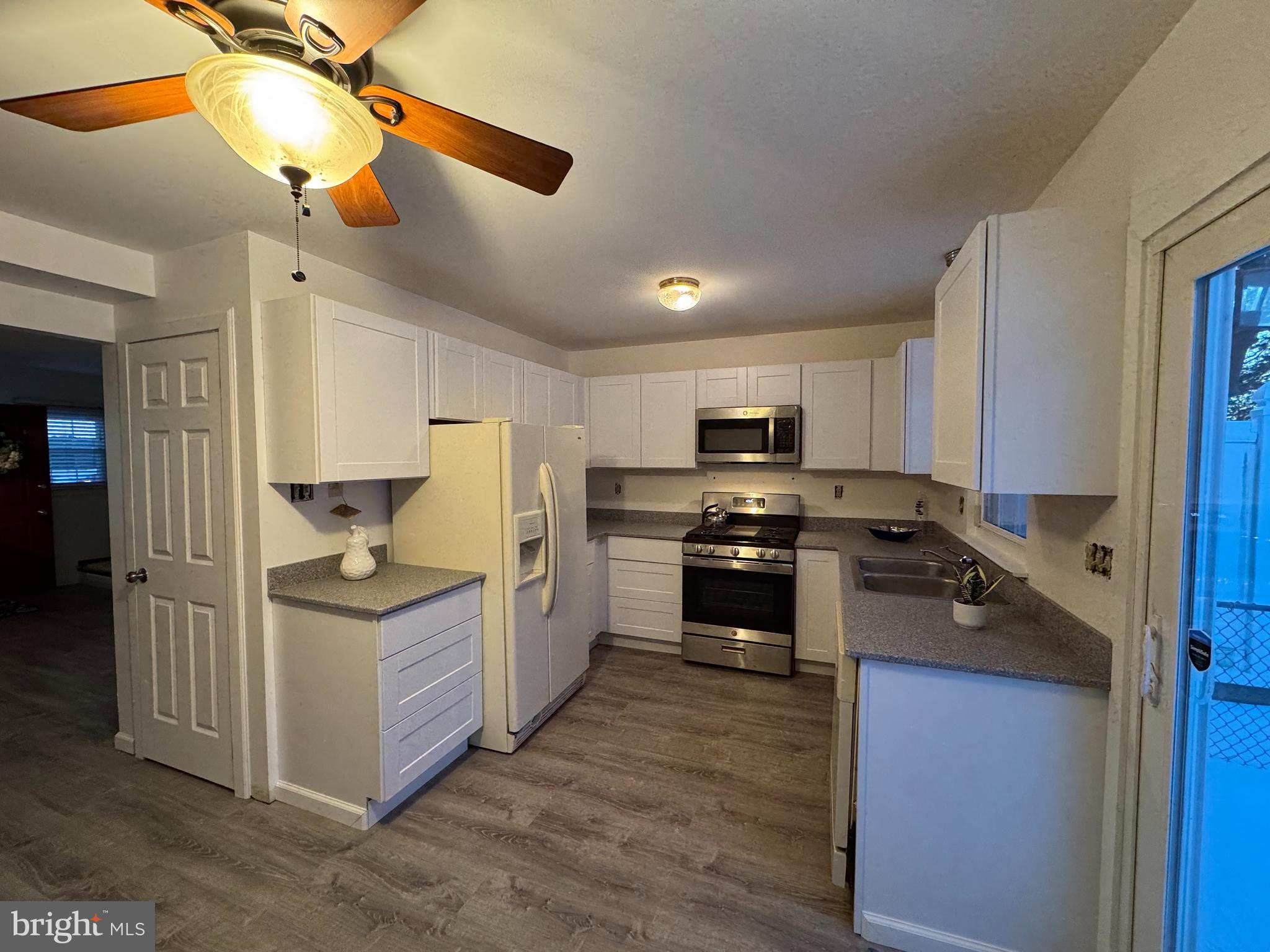 15 SAYLORS POND ROAD