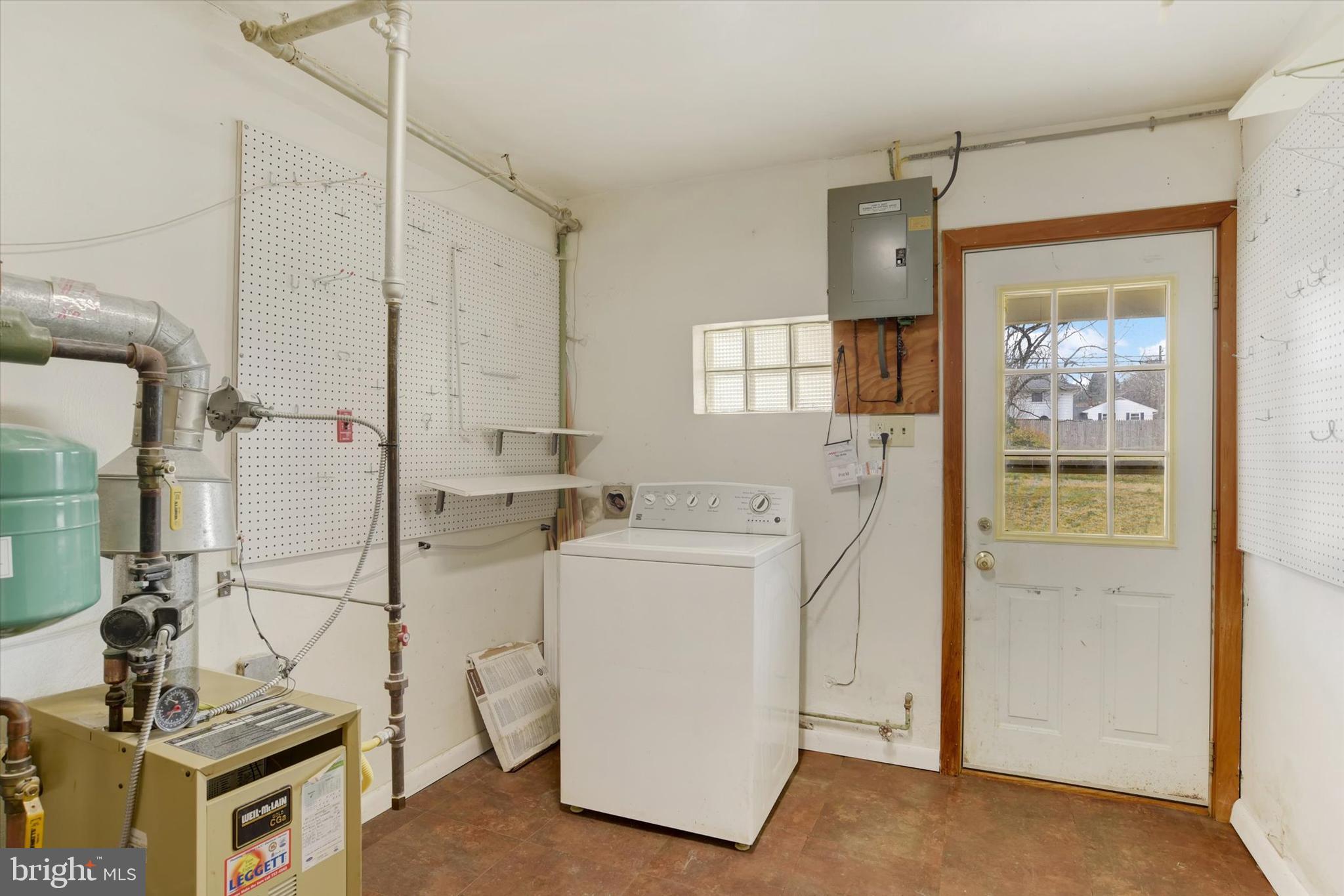 NEW CUMBERLAND - Residential