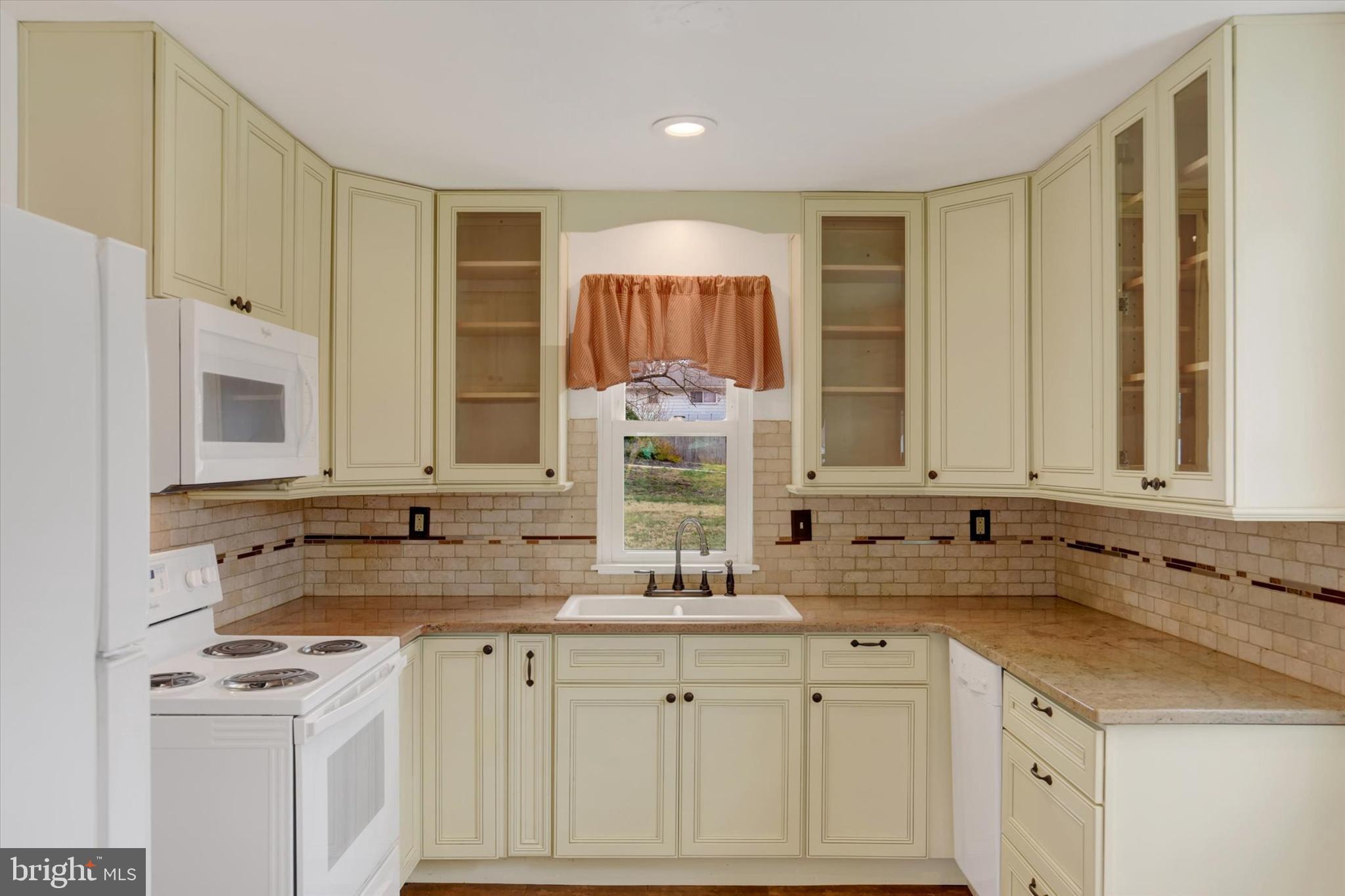 NEW CUMBERLAND - Residential