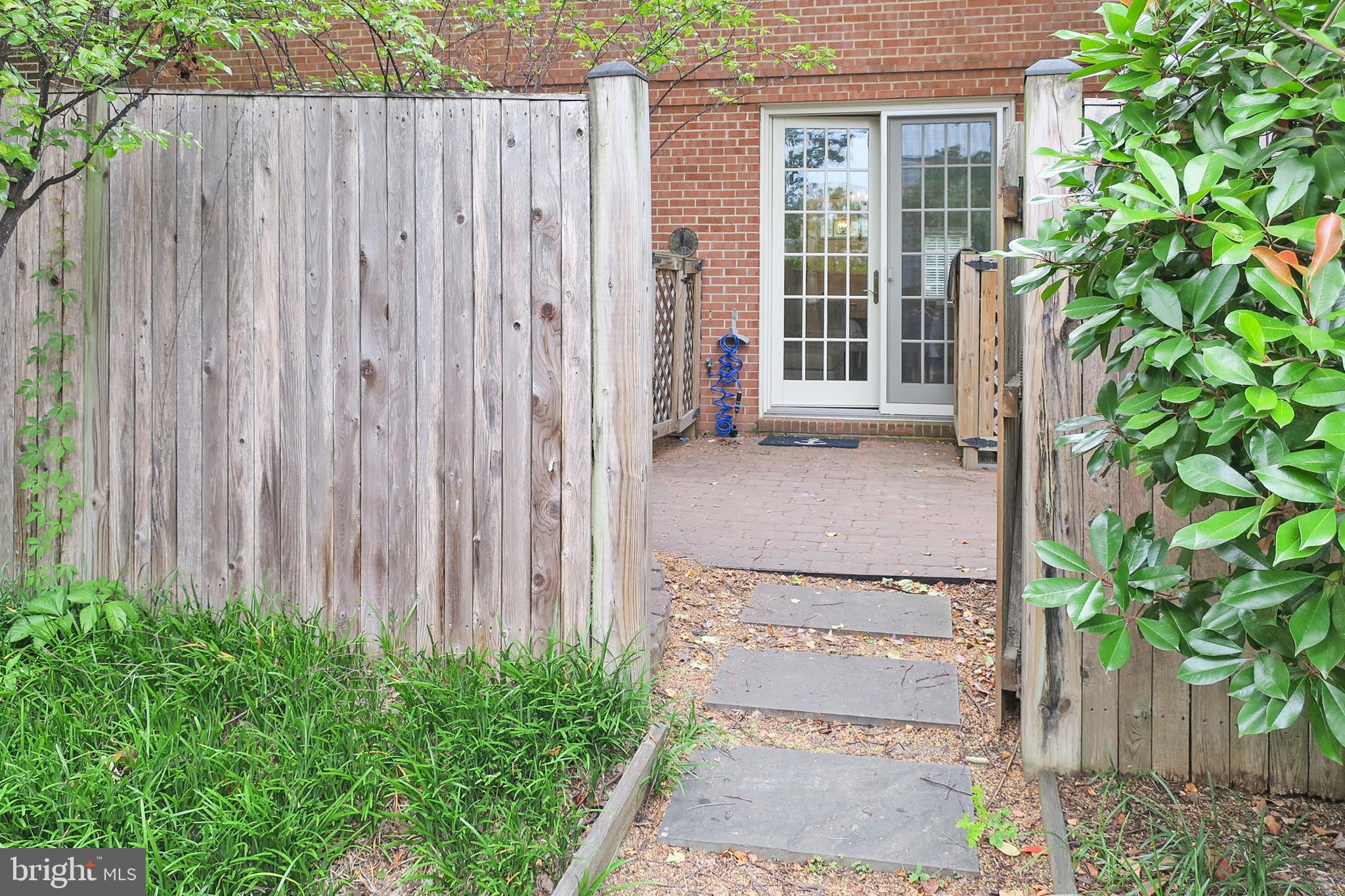 ALEXANDRIA - Residential Lease