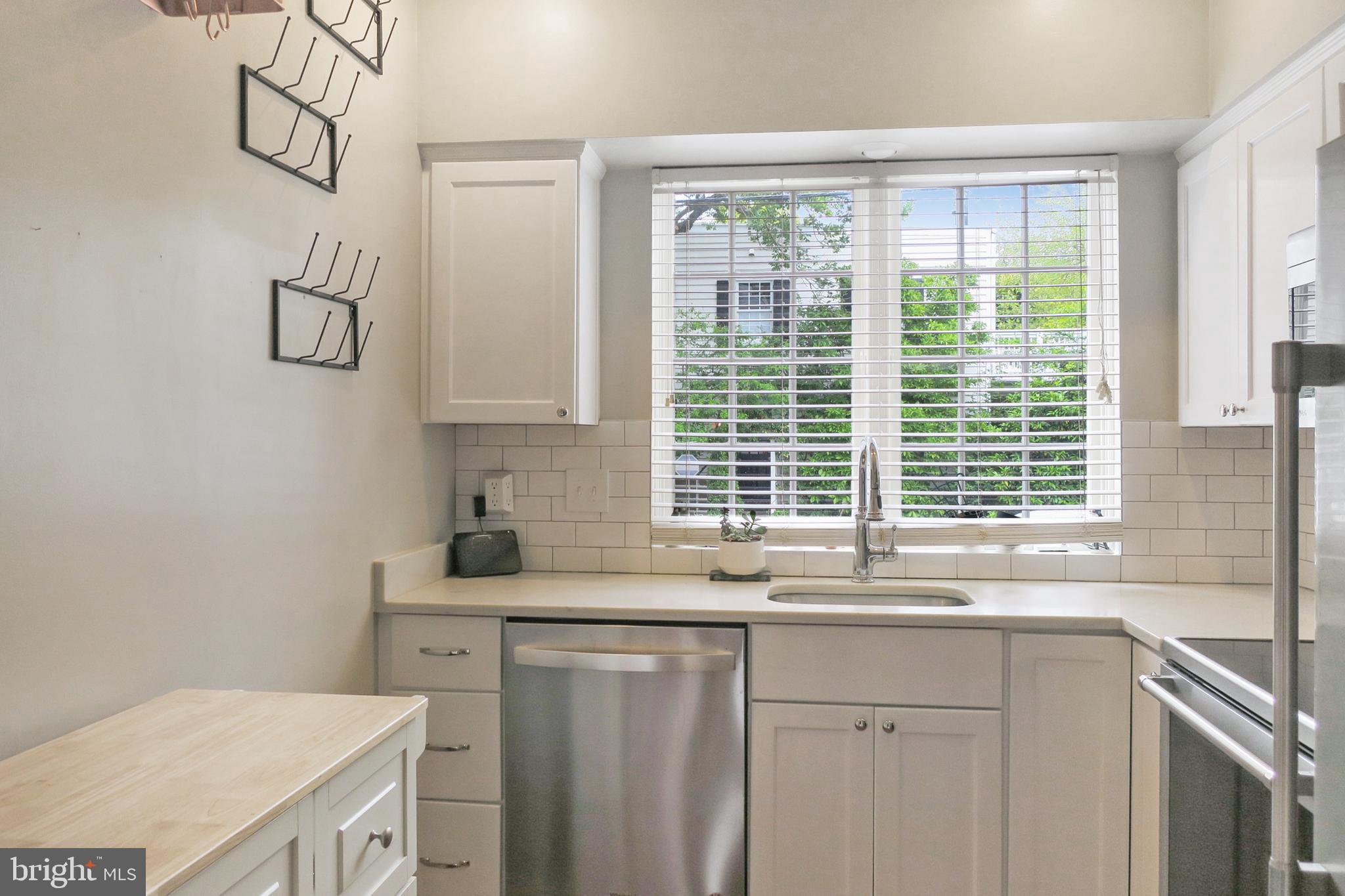 ALEXANDRIA - Residential Lease