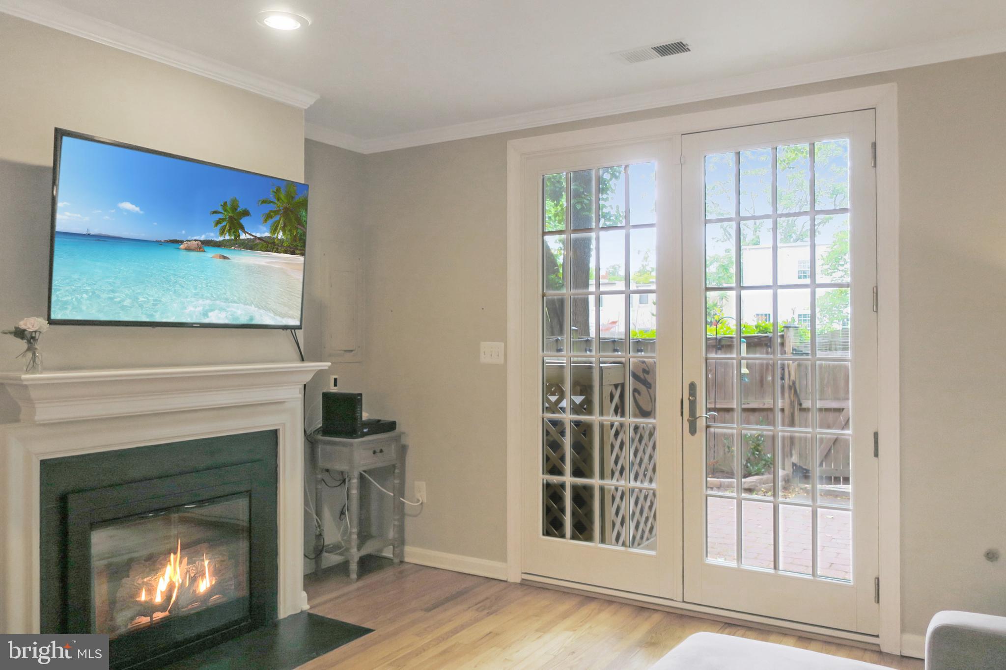 ALEXANDRIA - Residential Lease