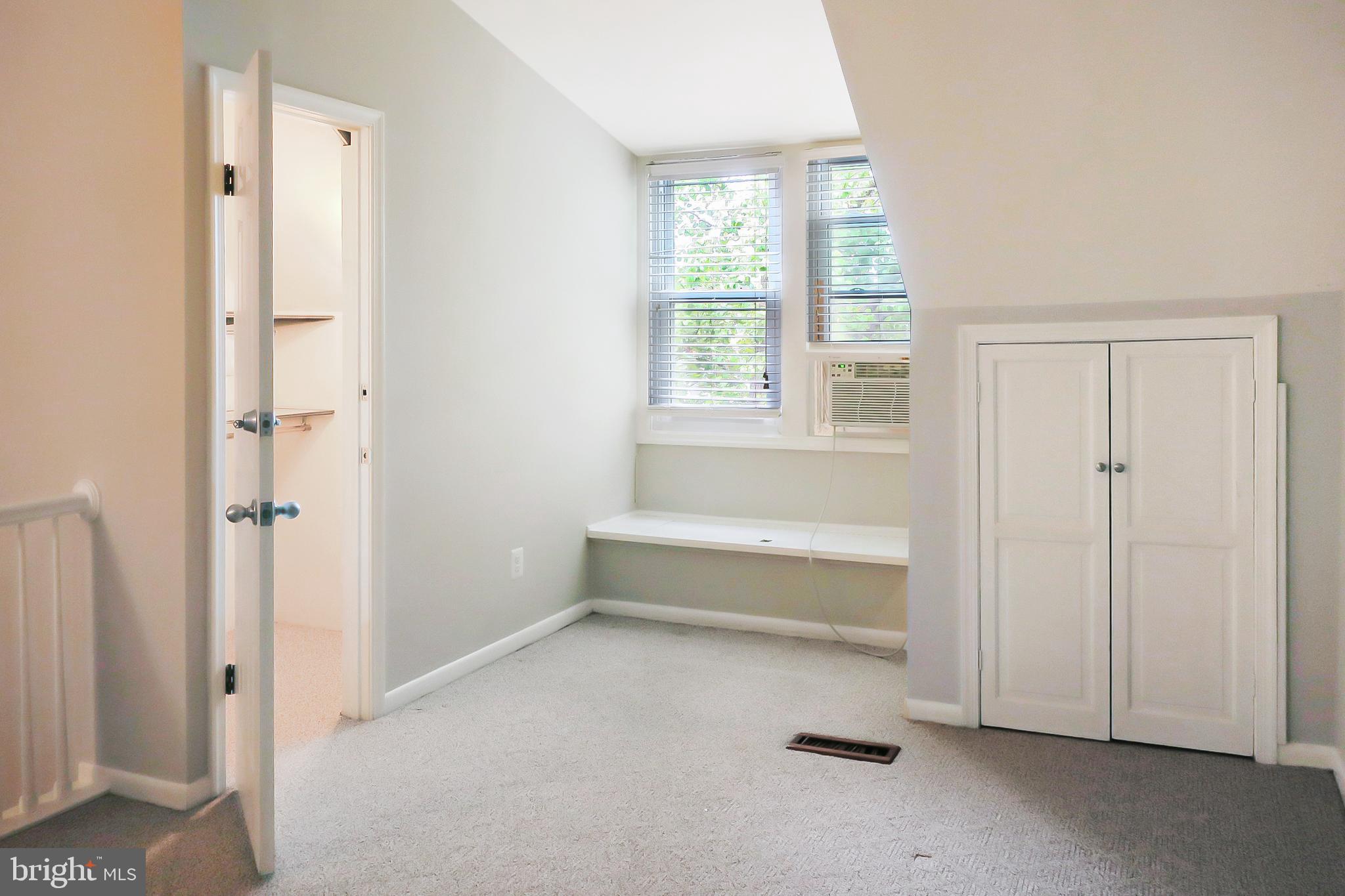 ALEXANDRIA - Residential Lease