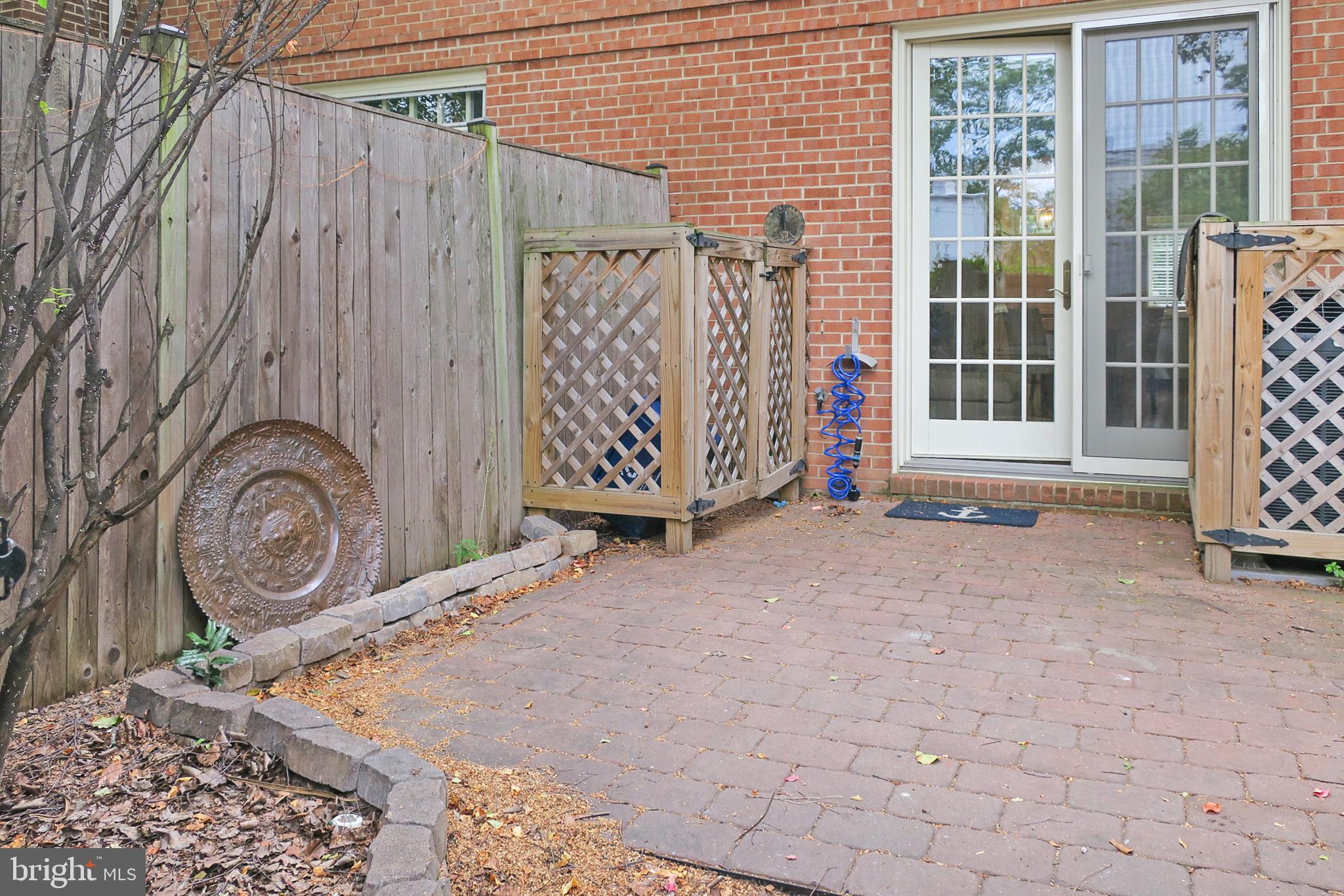 ALEXANDRIA - Residential Lease