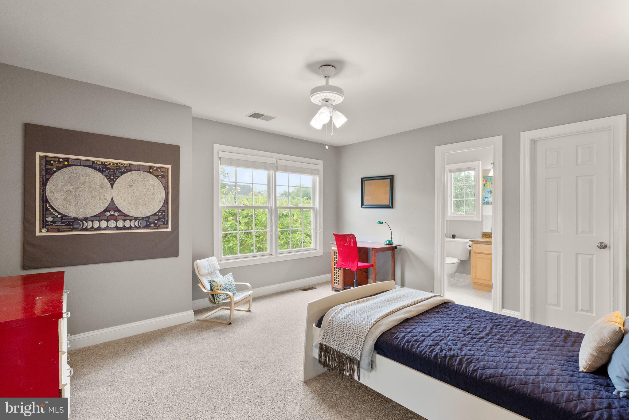 CHURCHILL - Residential